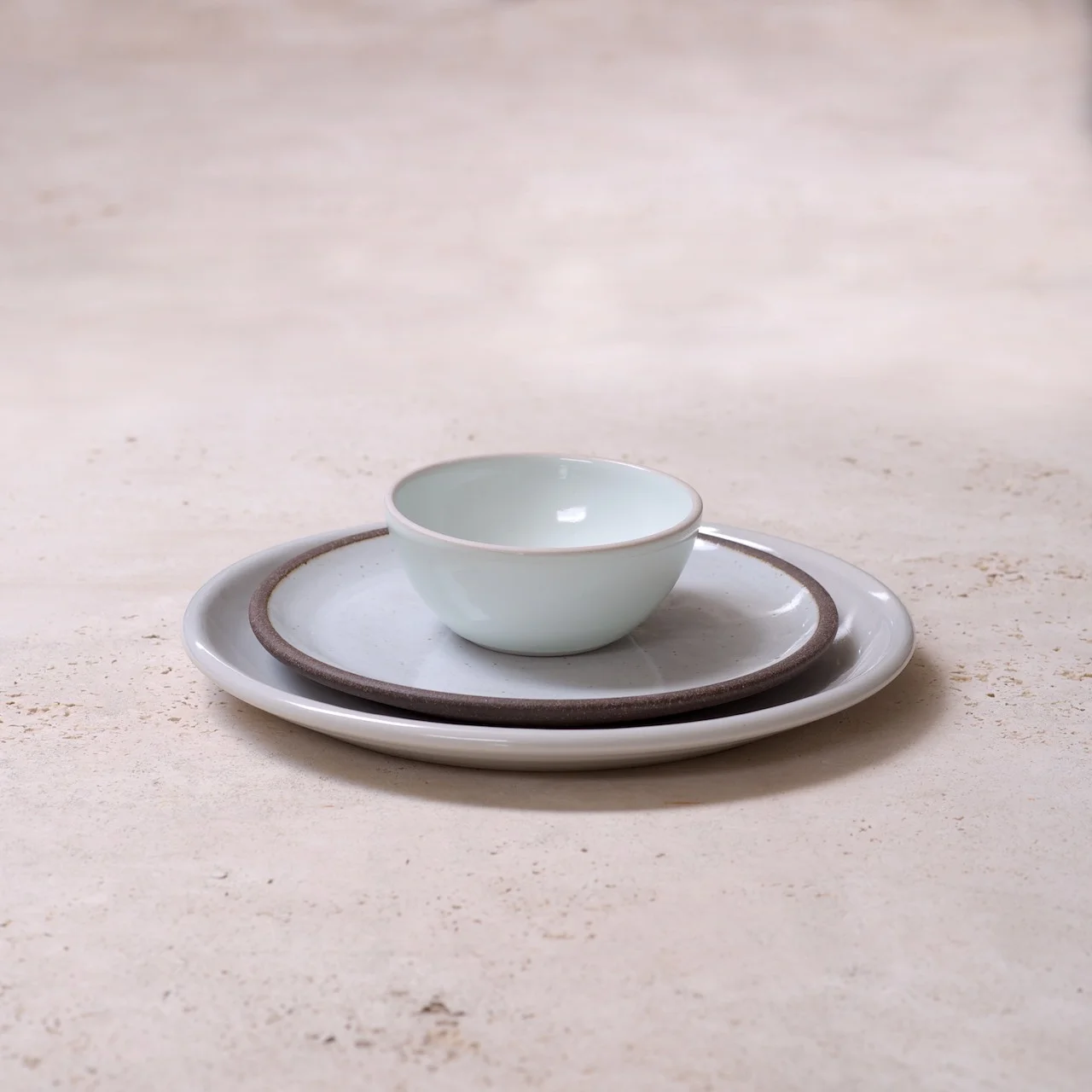 IrvingPlaceStudio_PorcelainDinnerPlate_HotChocolateSaladPlate_GelatoSnackBowl_.jpg