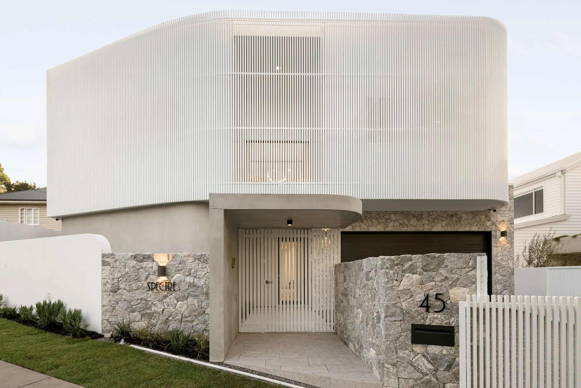 02-20 Sabdia - Spectre 06.jpg