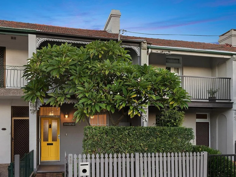 230livingstone1.jpg