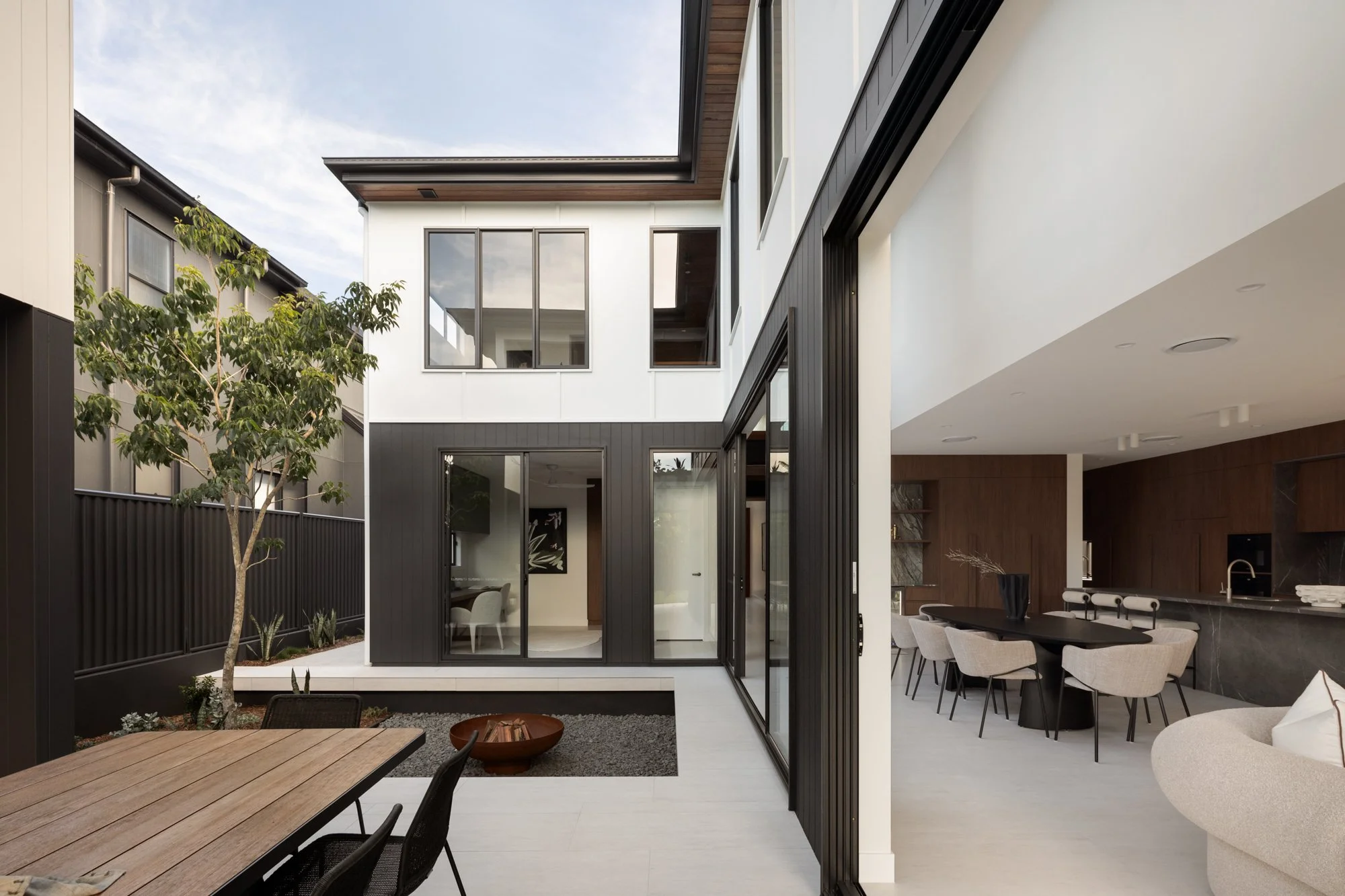 02-12 10 Akala Street, Camp Hill 09.jpg