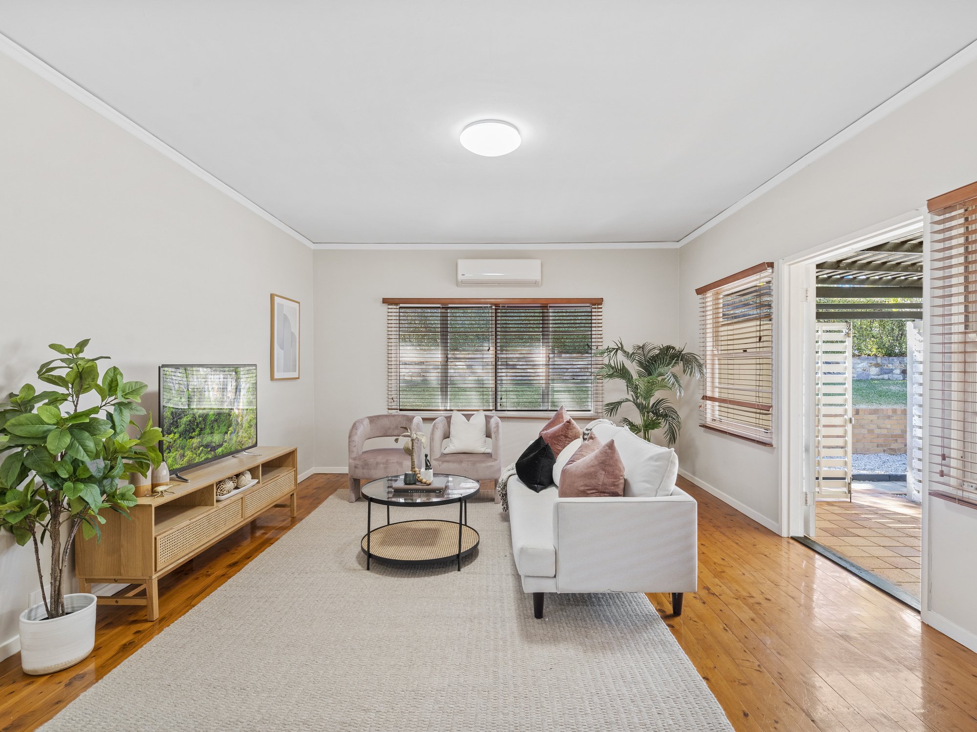 017_Open2view_ID823591-371_Cavendish_Road.jpg