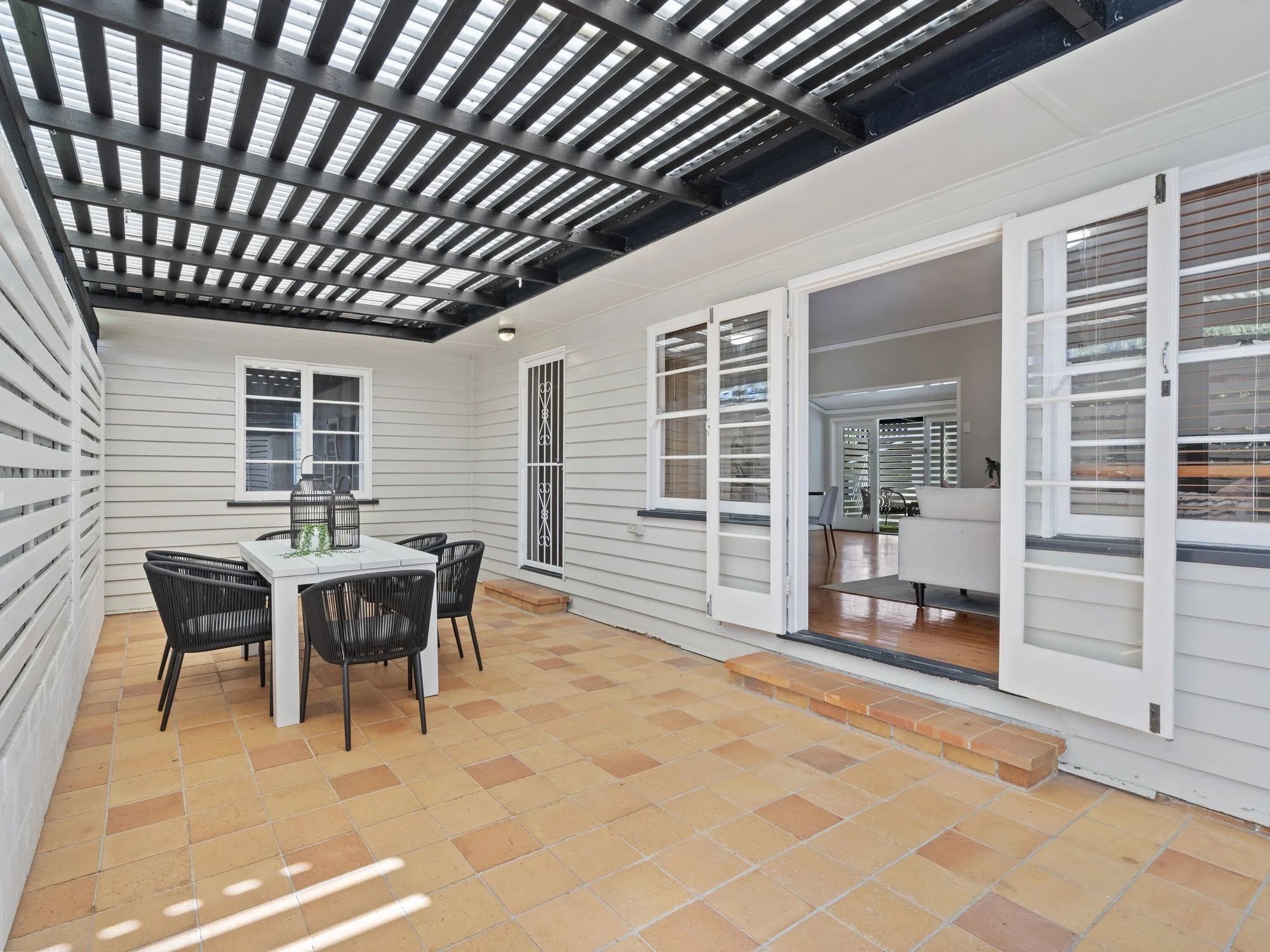 024_Open2view_ID823591-371_Cavendish_Road.jpg