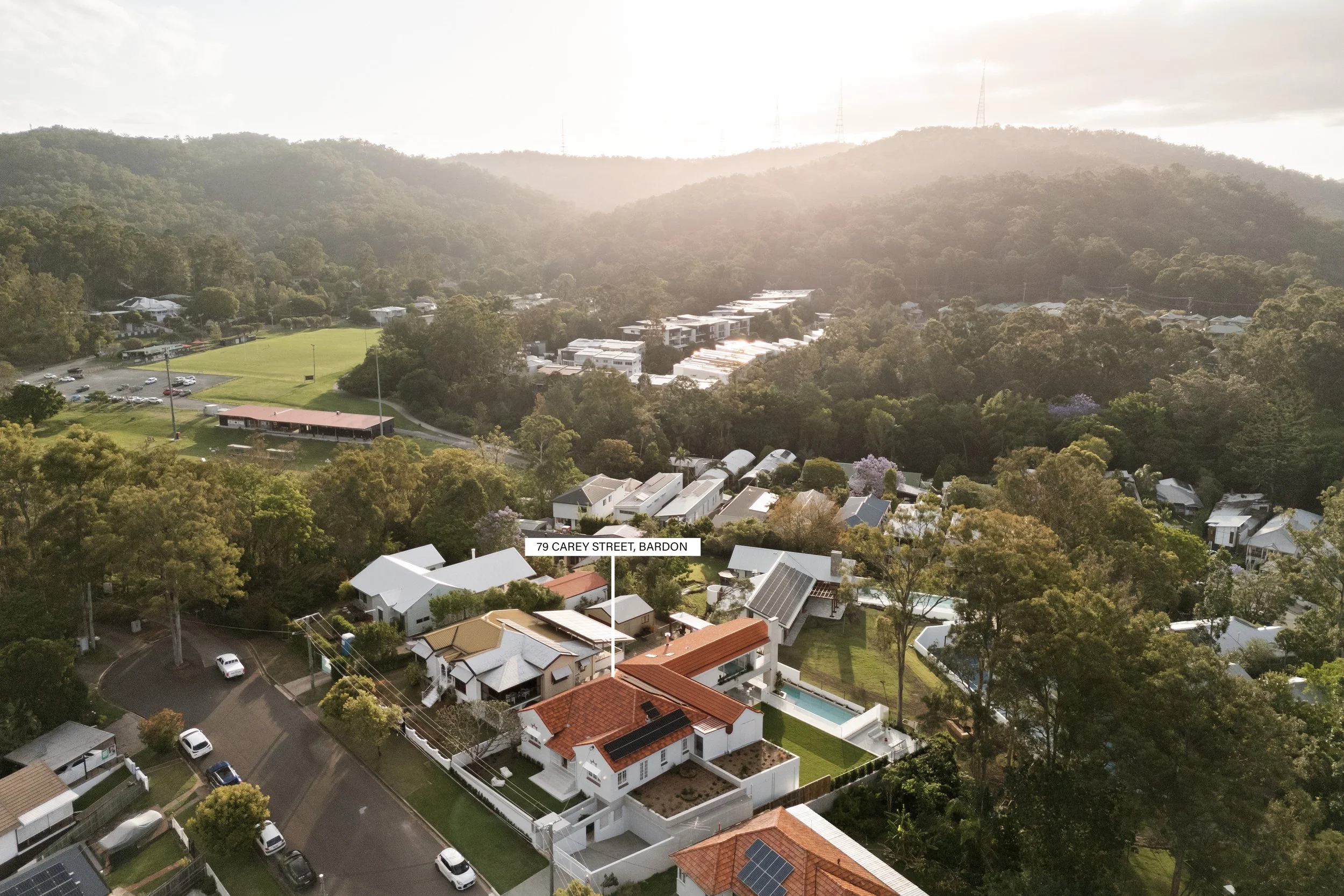10-16 79 Carey Street, Bardon 29 copy.jpeg