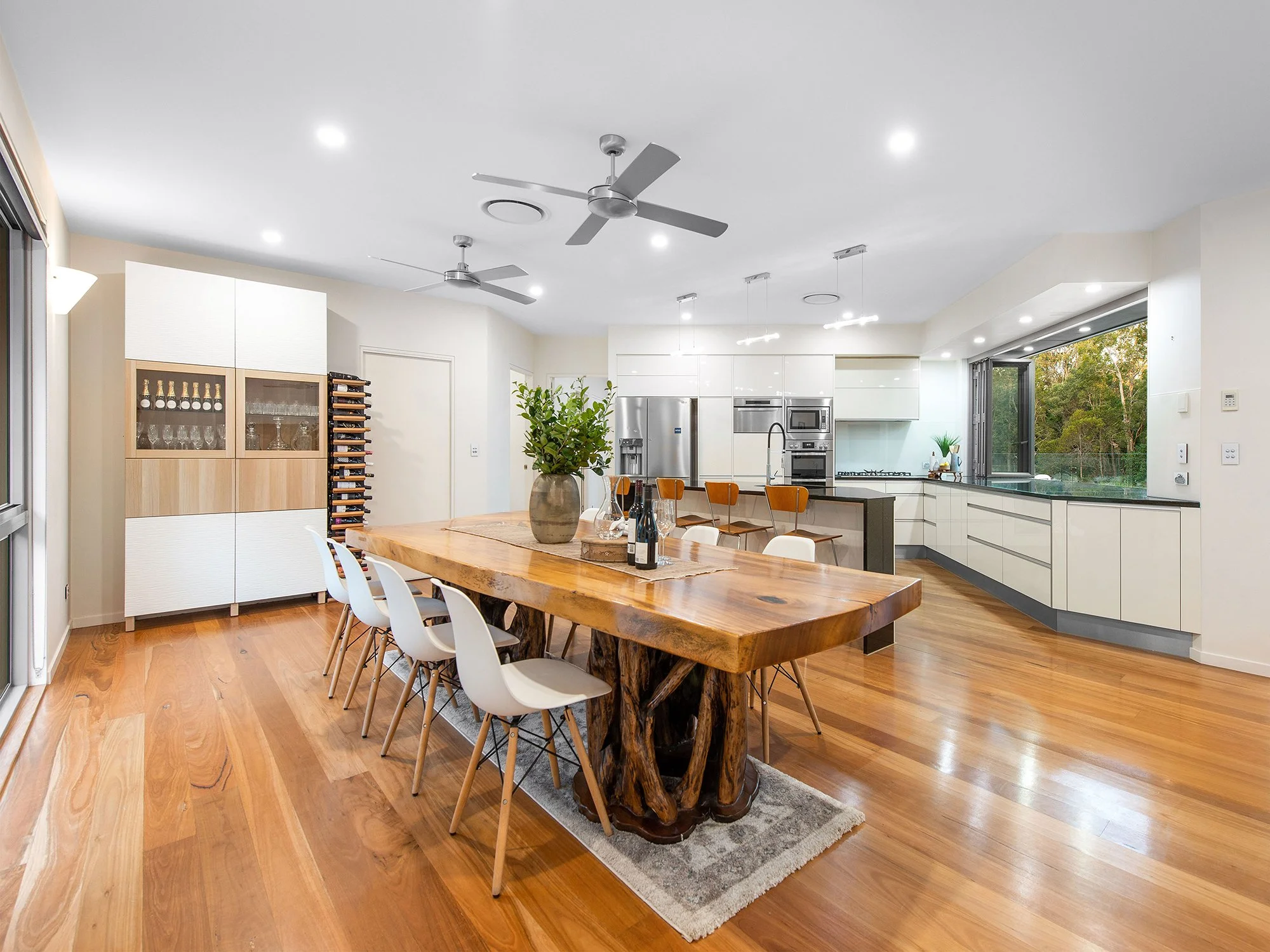 Web (40) 3.32.24 pm.jpg