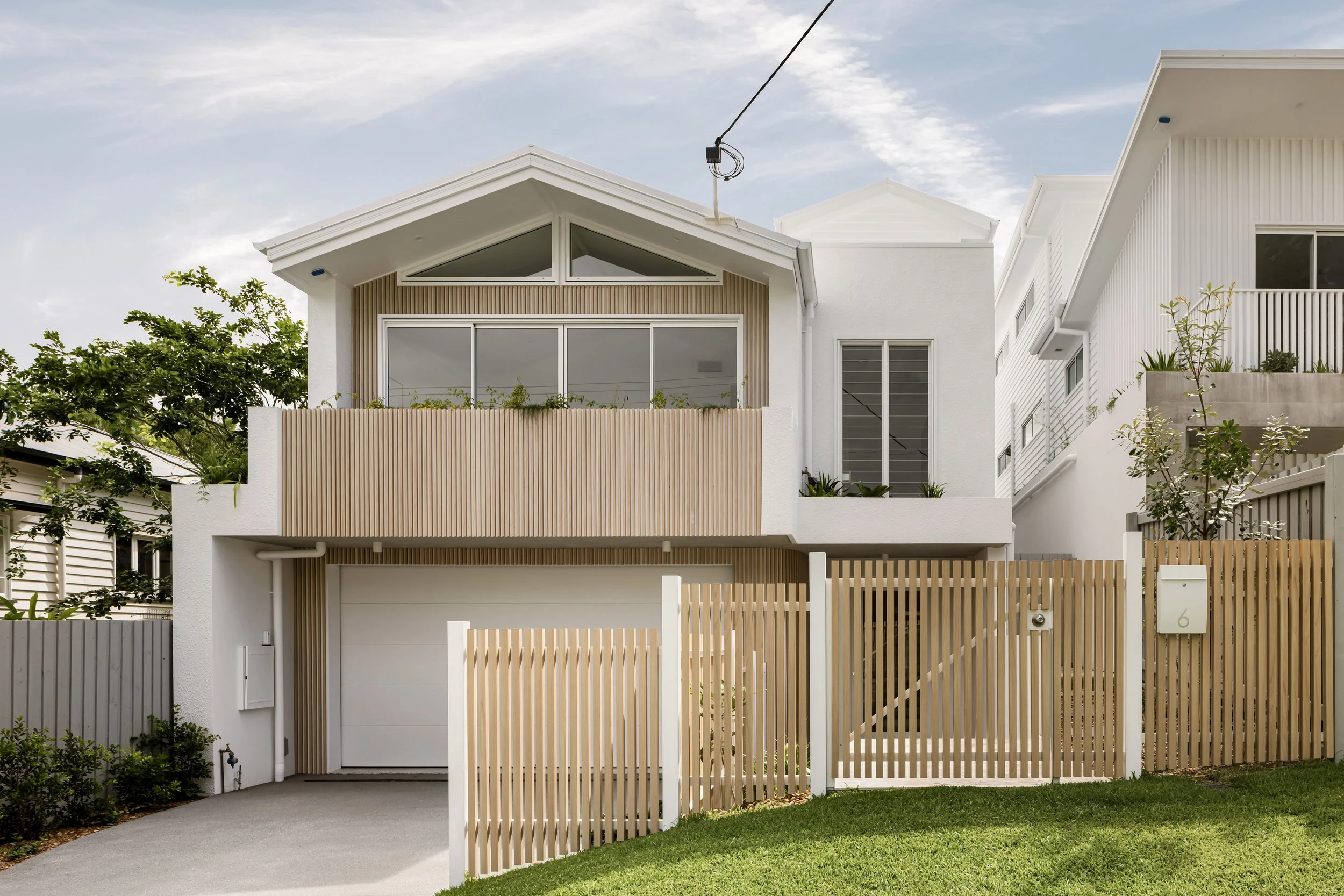 01-31 6 Churchward Street Greenslopes  01.jpg