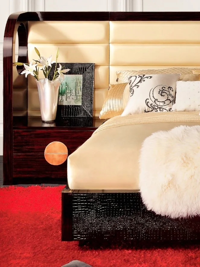 lacquer-bed.jpg