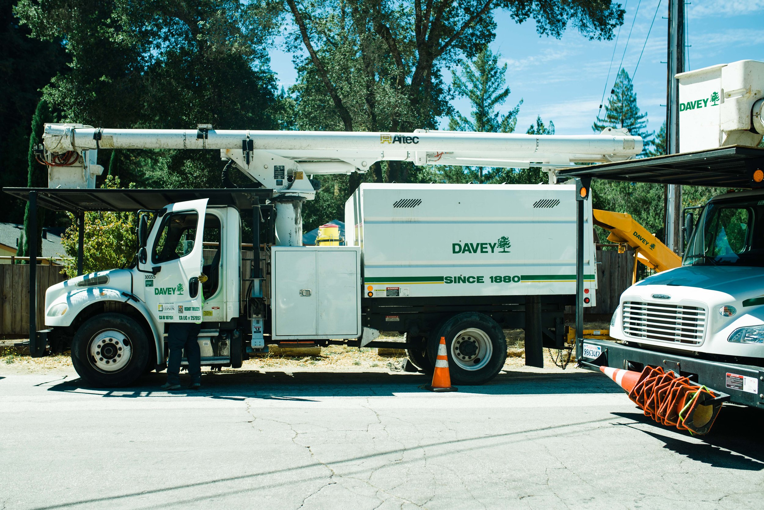  Contract tree workers arrive in a neighborhood to begin Wildfire Safety program work removing trees and vegetation near PG&amp;E high voltage power lines. 