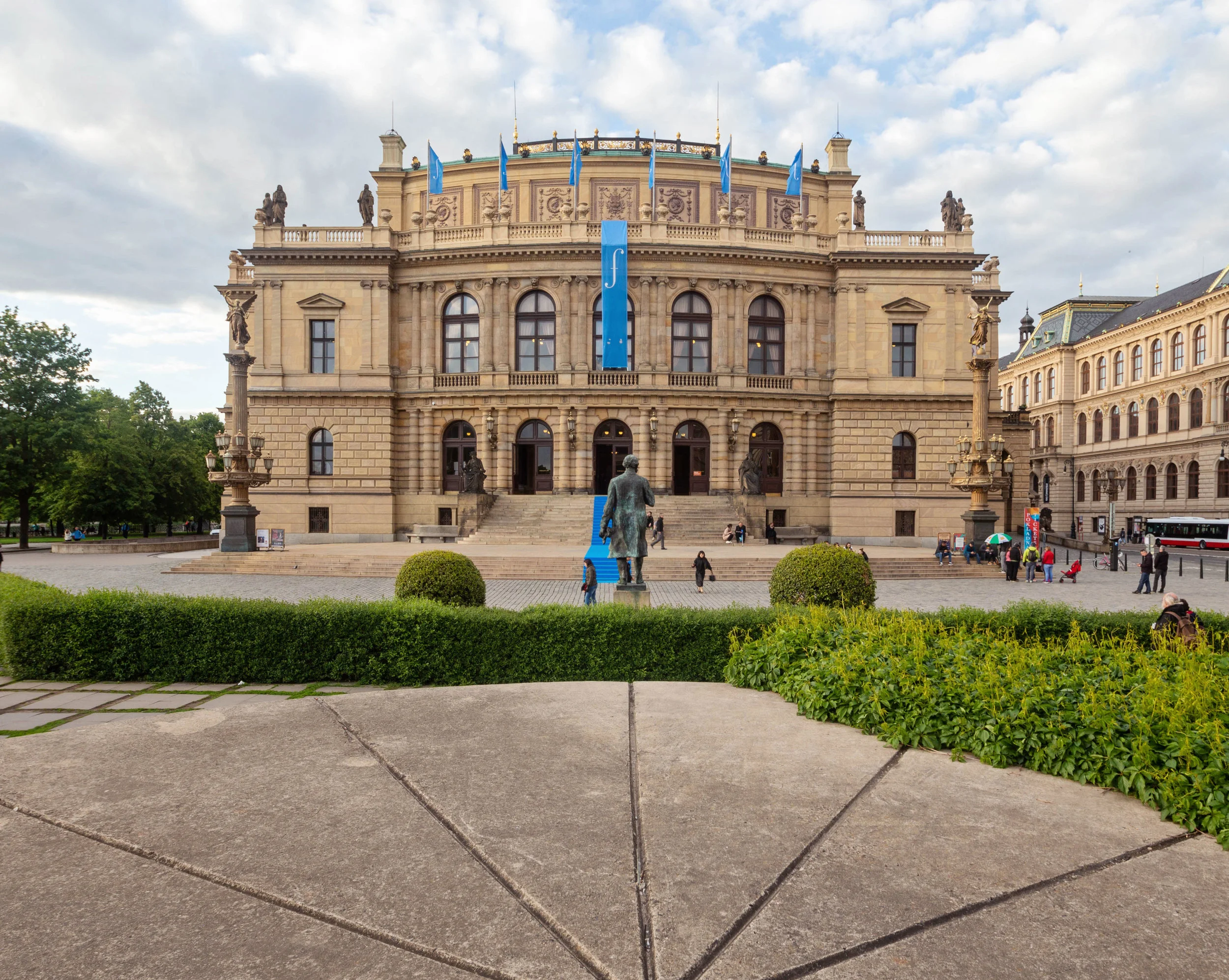 19pragueart-3s.jpg