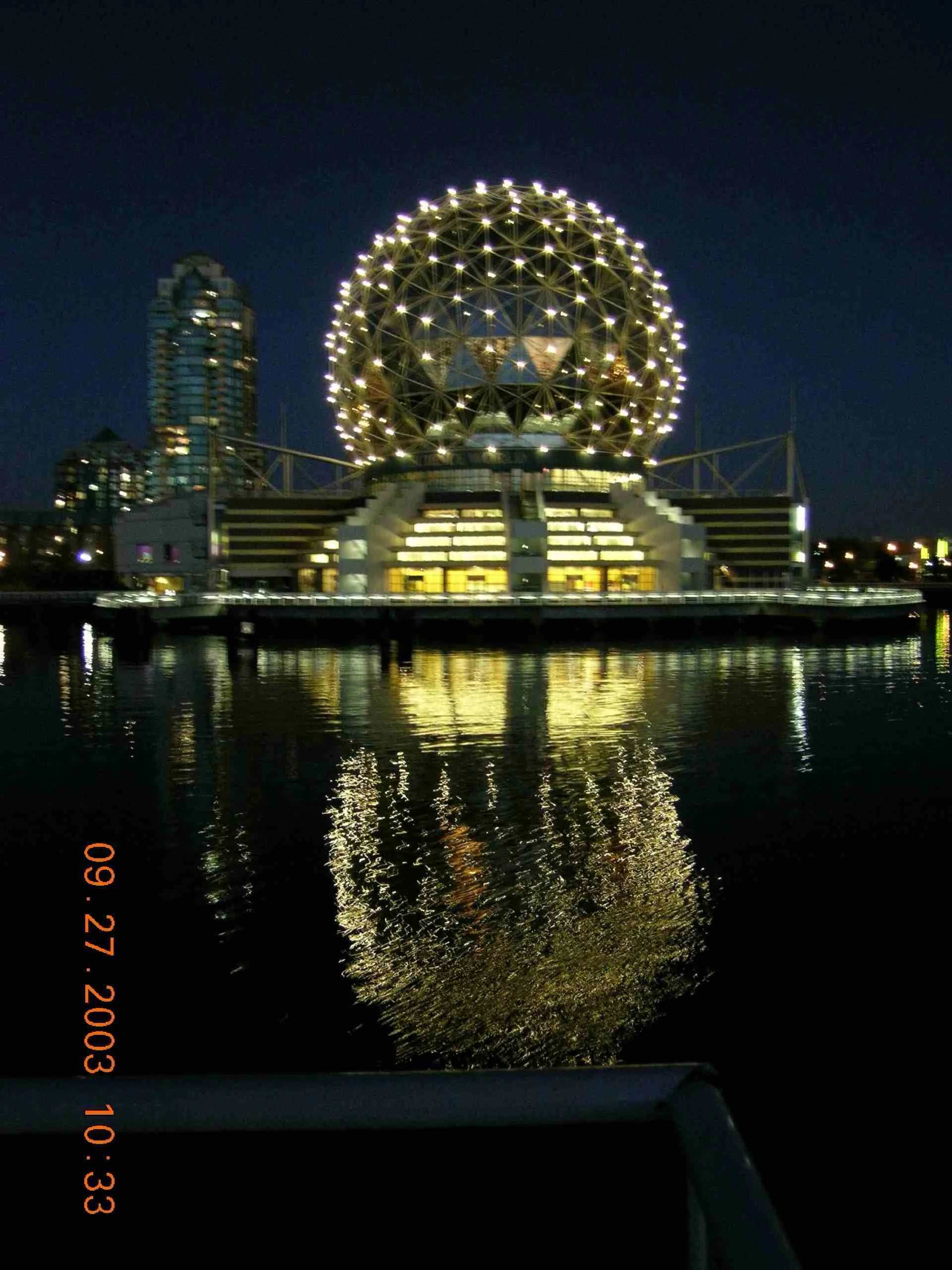 Scenes_from_our_dinner_cruise_Vancouver.jpg