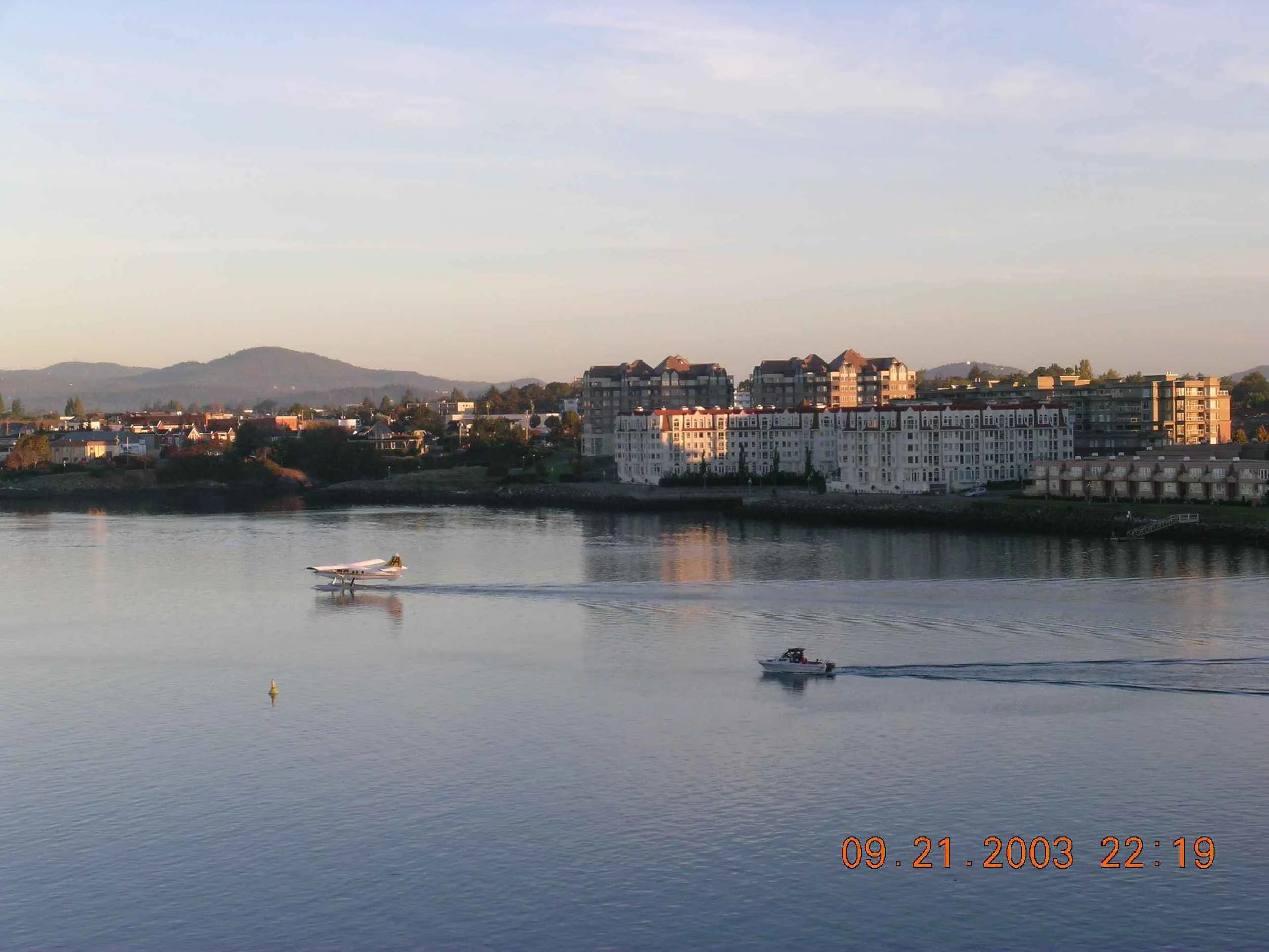 Vancouver_Harbour_.jpg