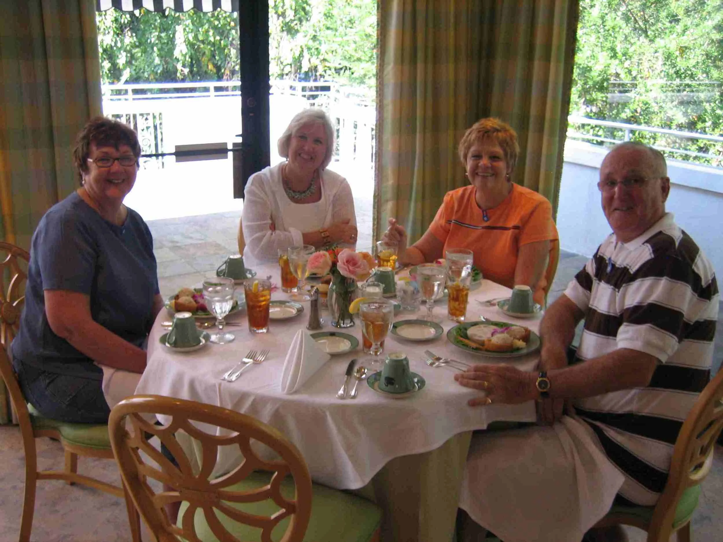 Judy_Vessey__Beth_Schlosser__Barb_Gaffney__Judys_husband__Ken_.jpg