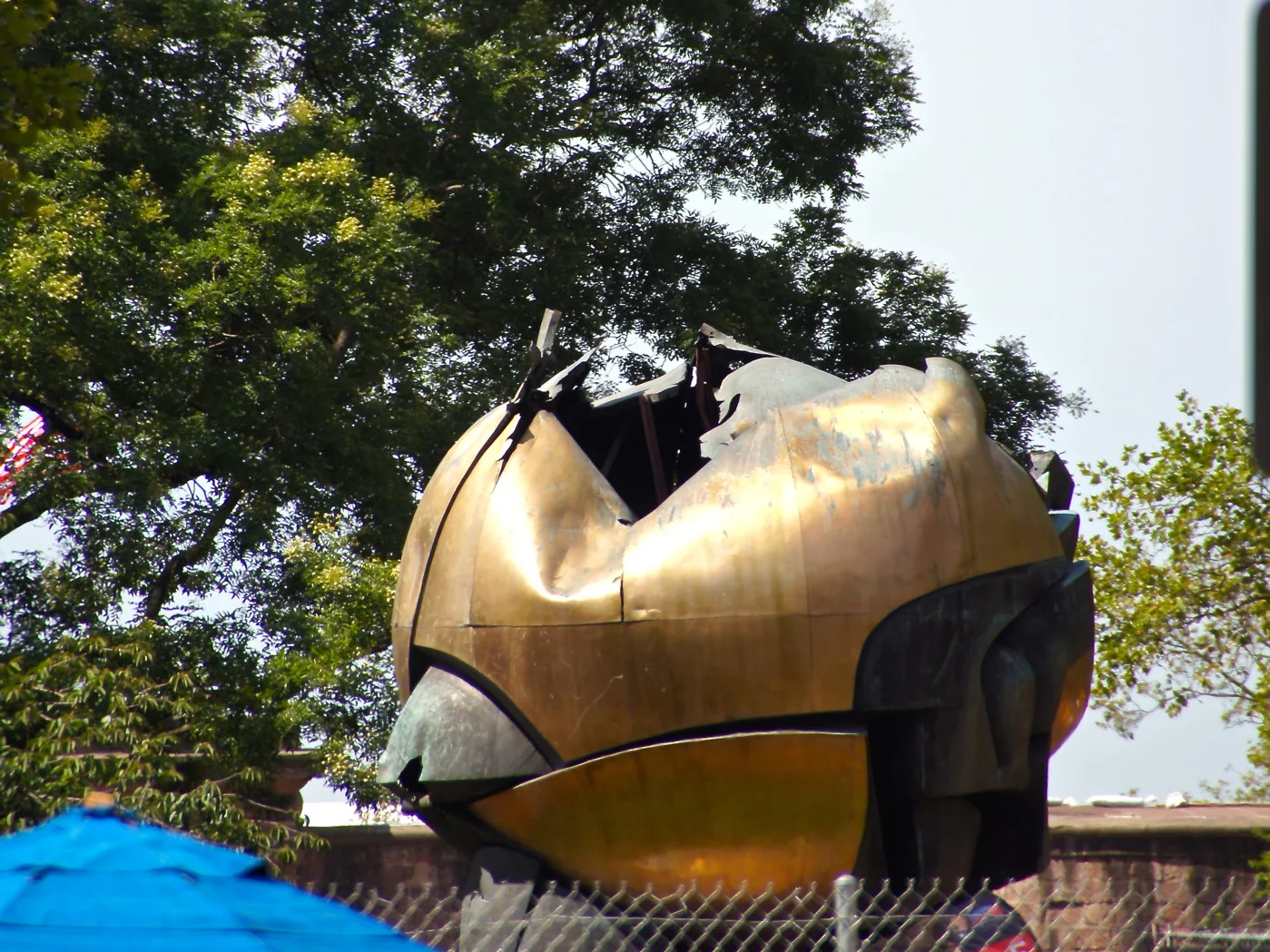 World Trade SculptureLR.jpg