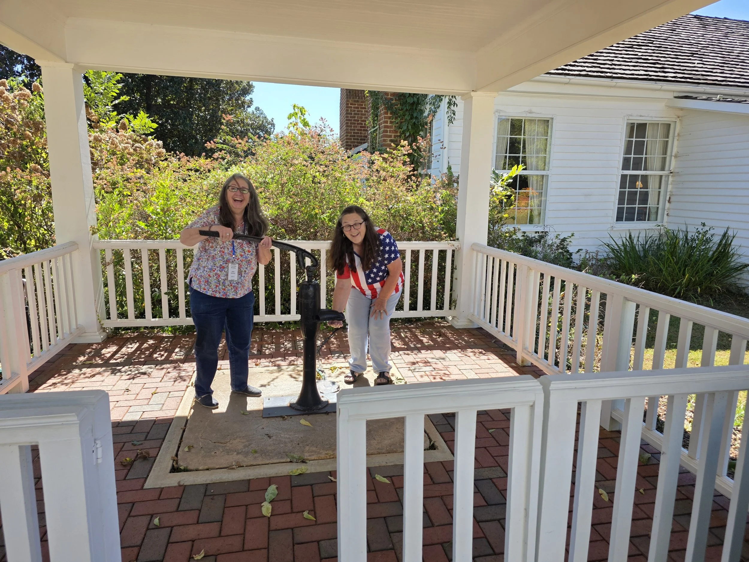 Huntsville 10 14 Helen Keller home from Laura Thompson 4.jpg
