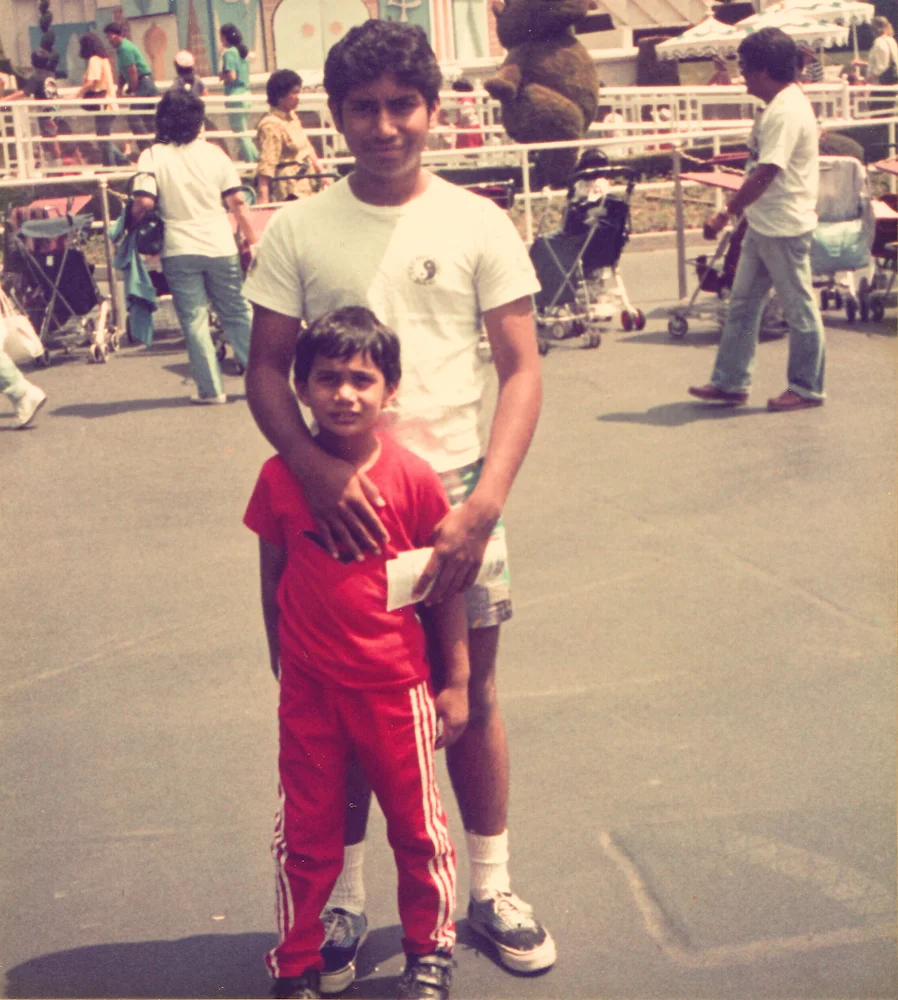 disneyland-1980s.jpg