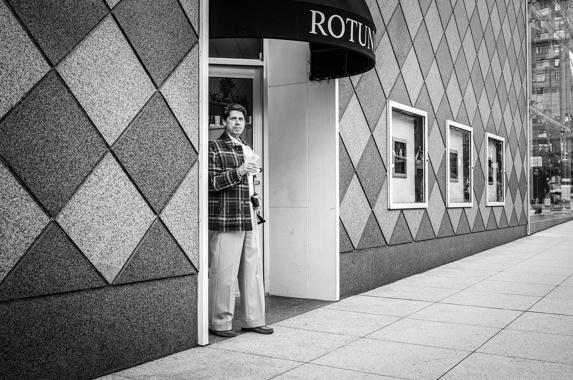 Neimans Smoker L1002629-Edit.jpg