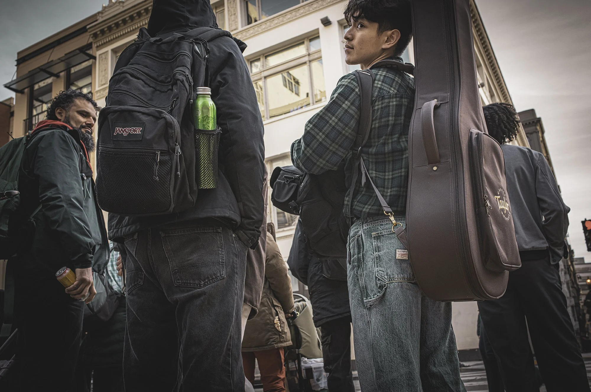 Street Musicians Guy Looking Back L1004326-Edit.jpg