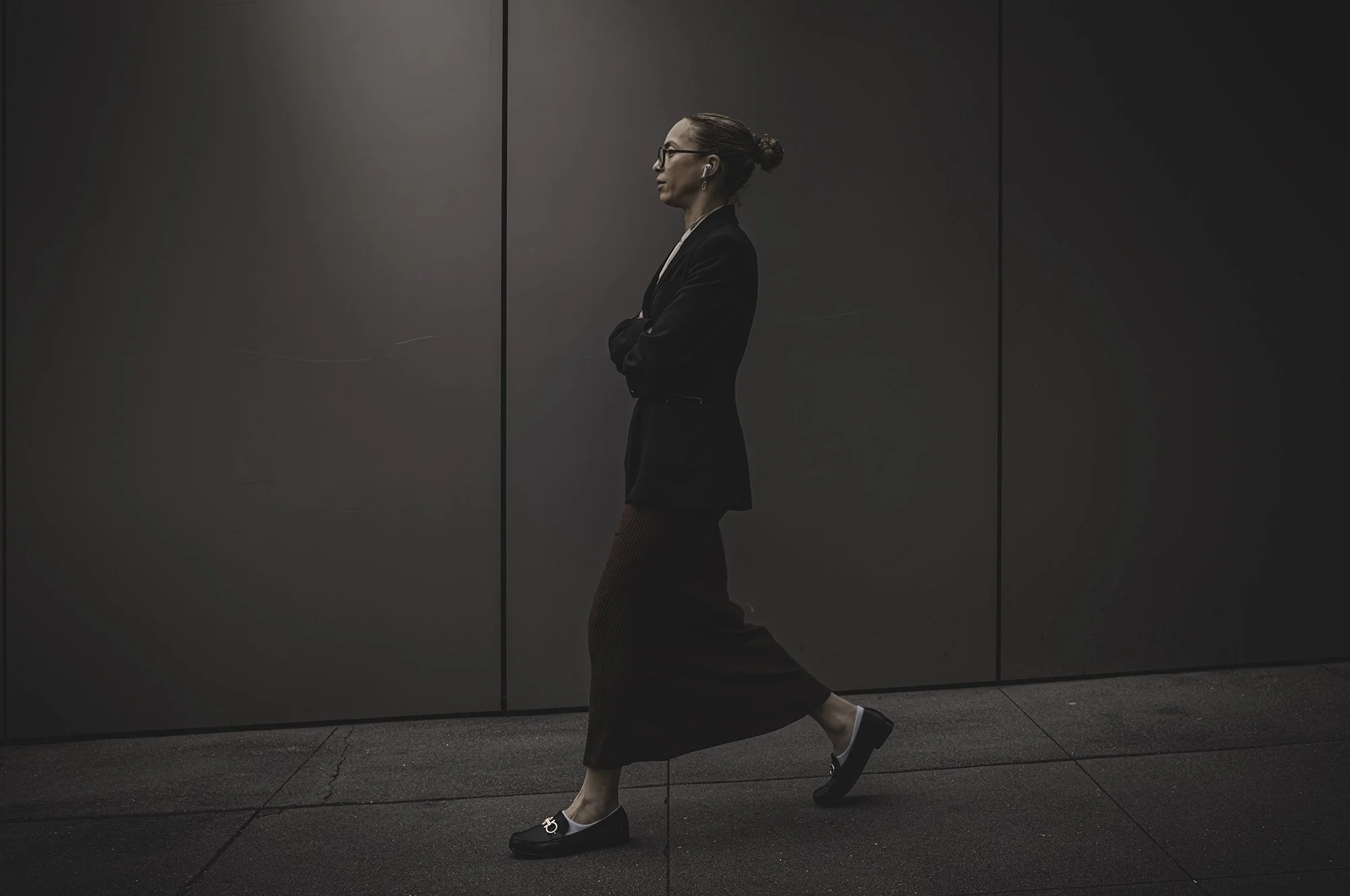 Lady Strut Cool Apple Wall L1001883-Edit.jpg