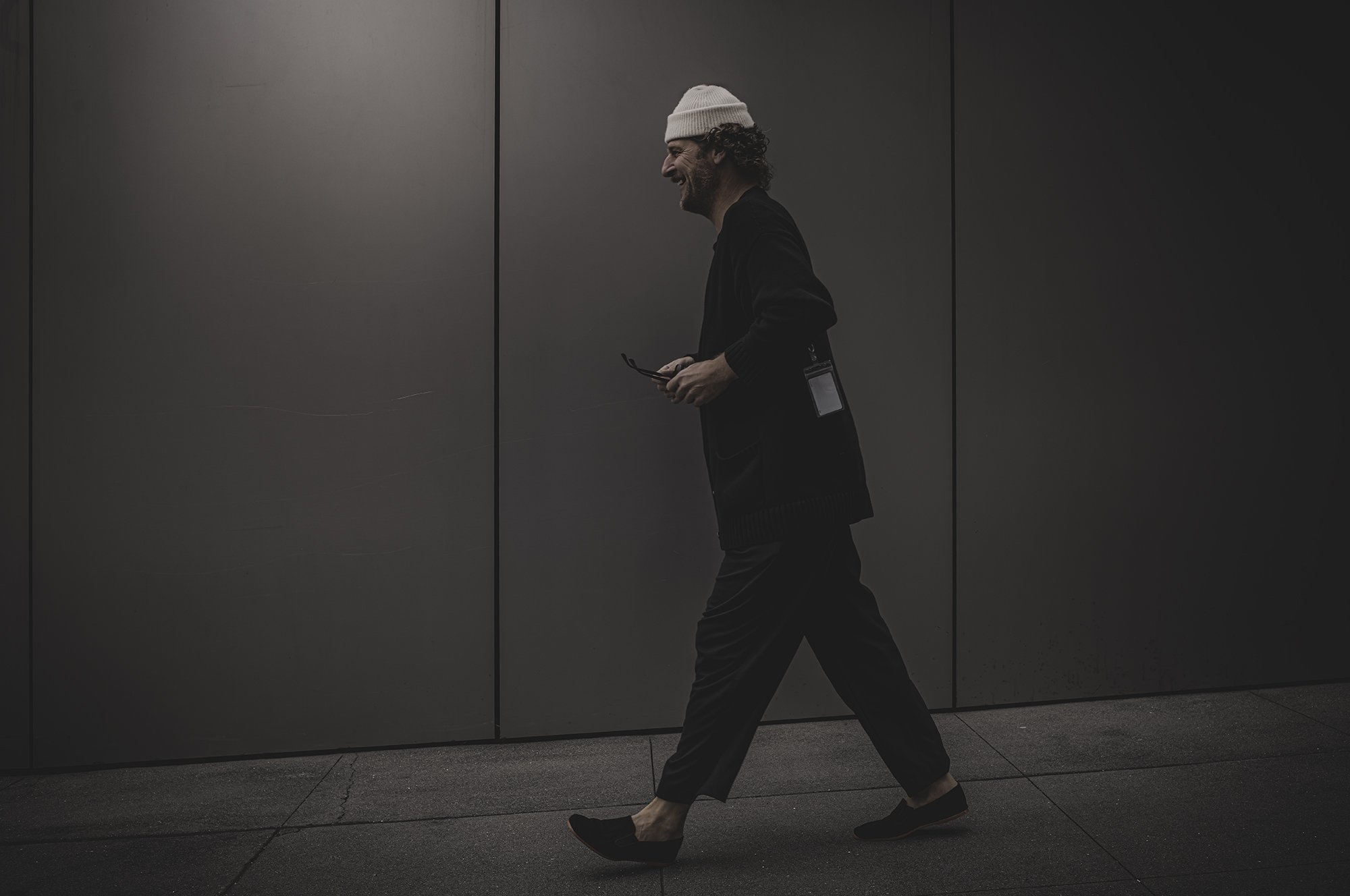 Duck Guy Walk Apple Wall L1001599-Edit.jpg