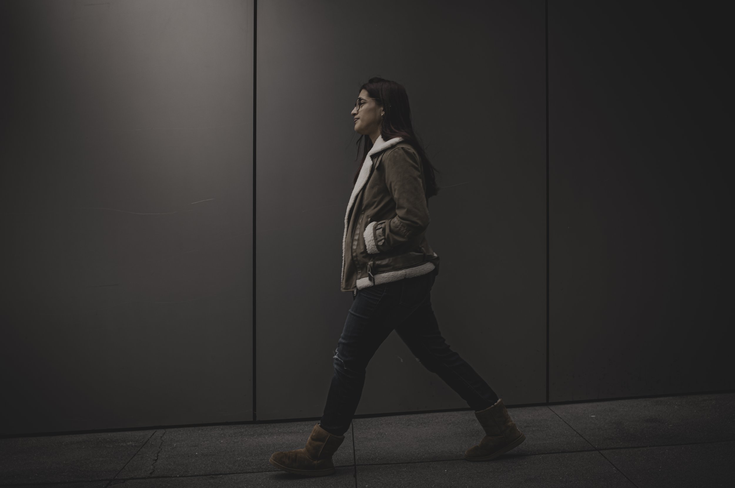 Indian GIrl Beautiful Apple Wall L1001811-Edit.jpg