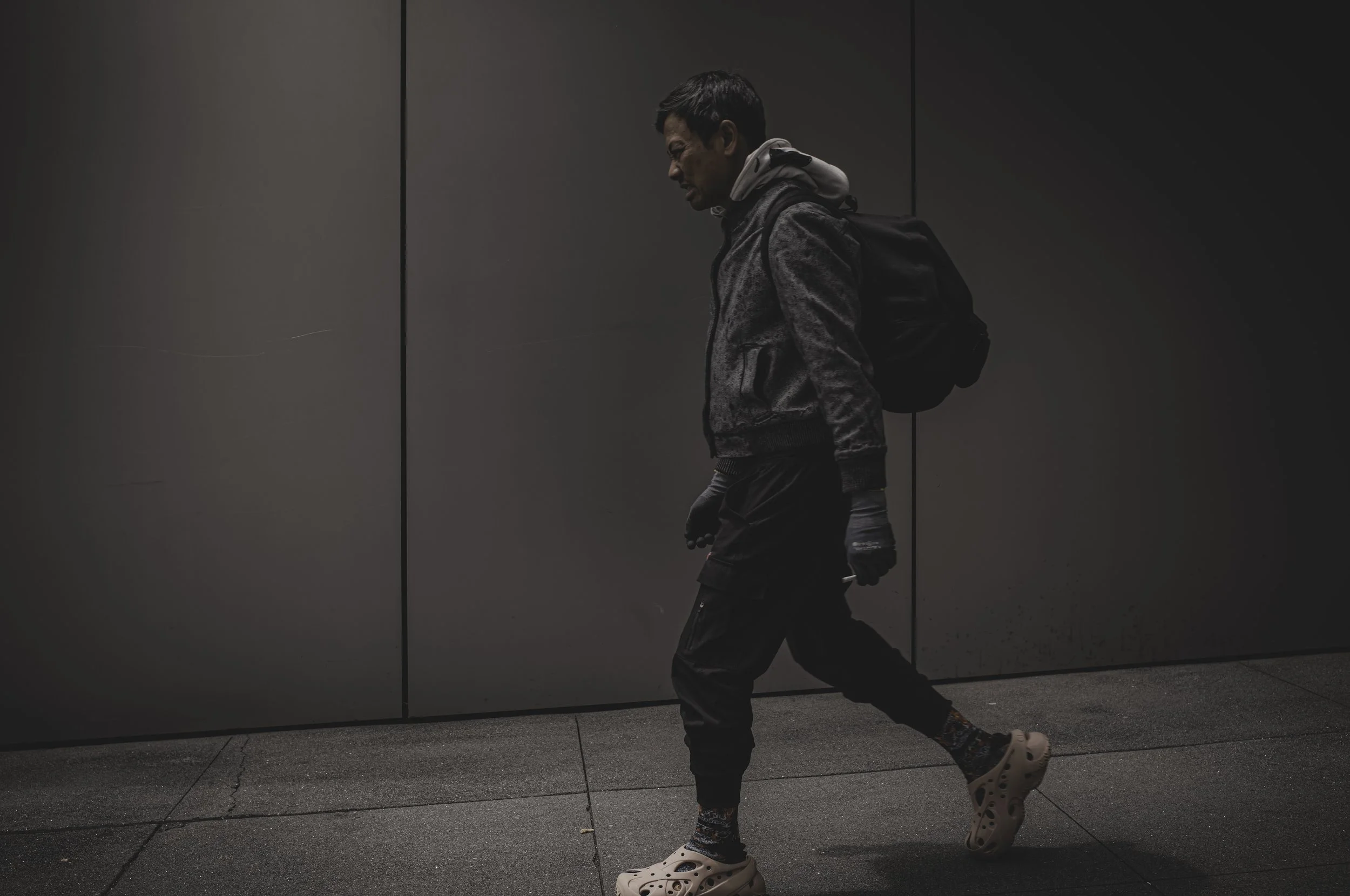 Guy Struggle Backpack Apple Wall L1001695-Edit.jpg