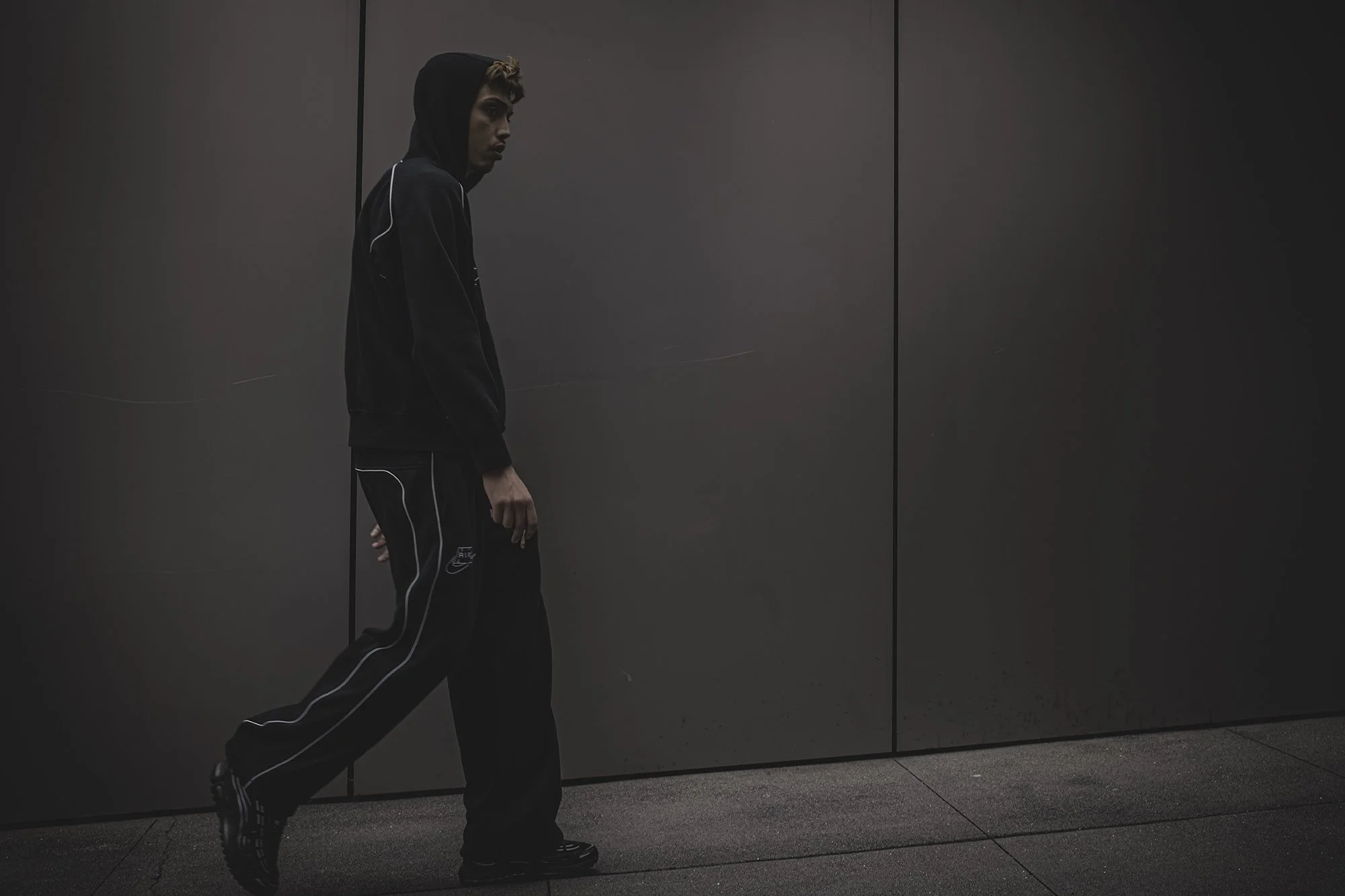 Gang Guy Smoke Apple Wall L1001665-Edit.jpg