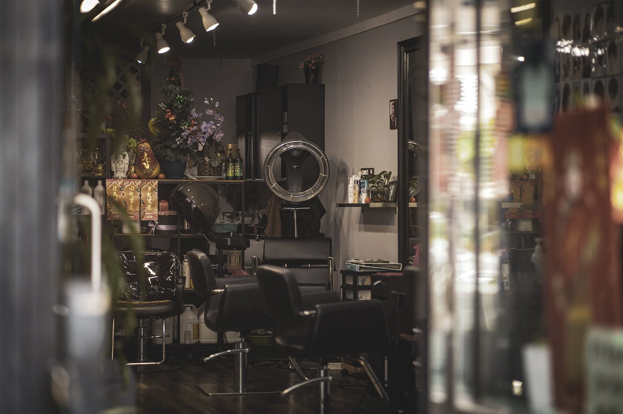 Hair Salon L1009430-Edit.jpg