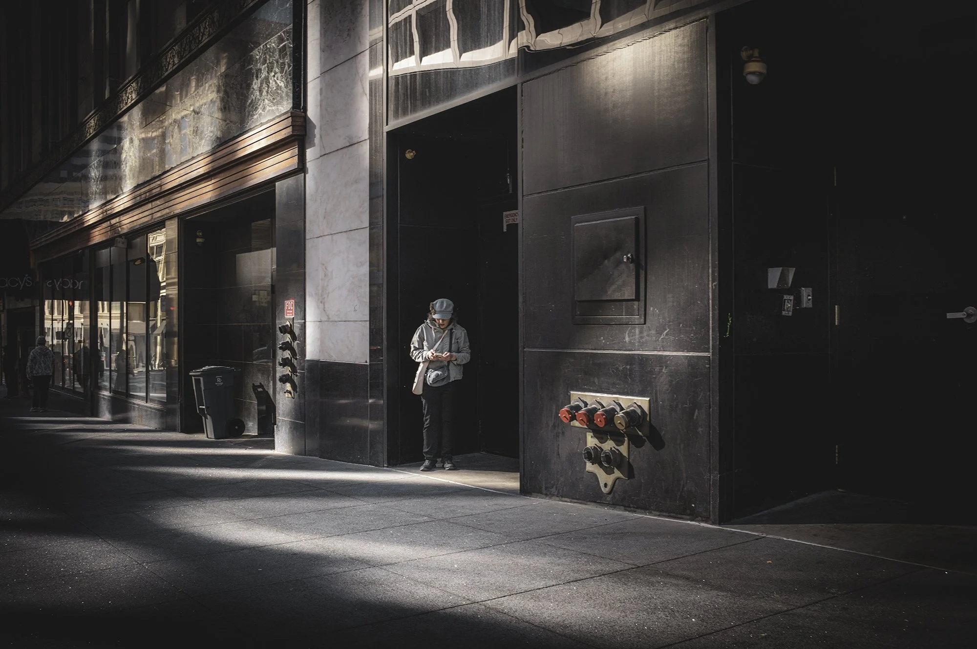 Lady Macys Hiding on Phone Doorway L1005788-Edit.jpg