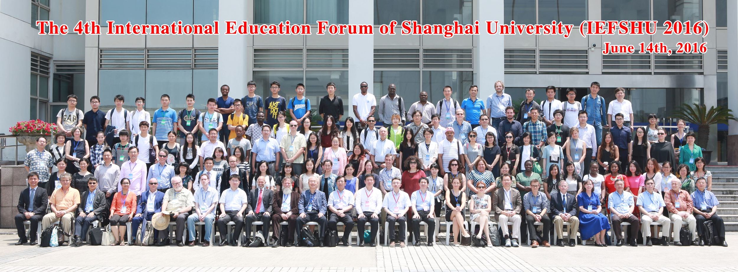 All the people who attended the event had a group picture together, find us if you can ;-)