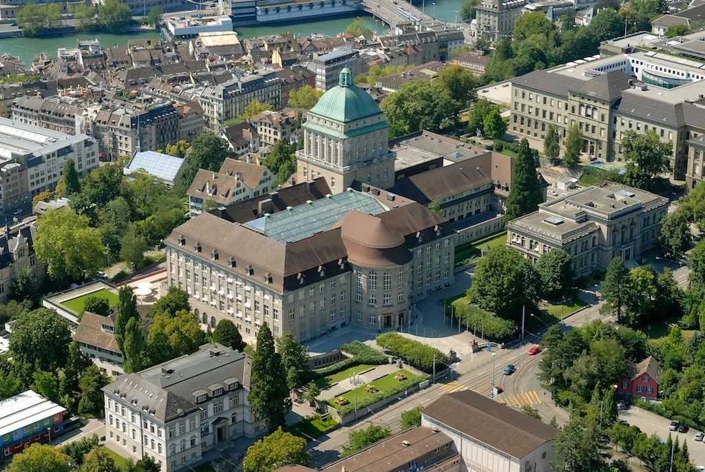 Zentrum_Luftaufnahme_01.jpg