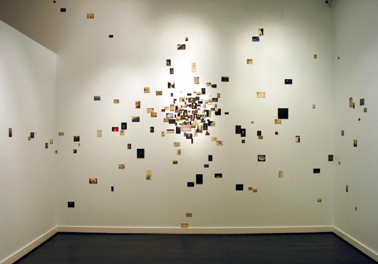 Detalle de una exposición de Yamamoto Masao.