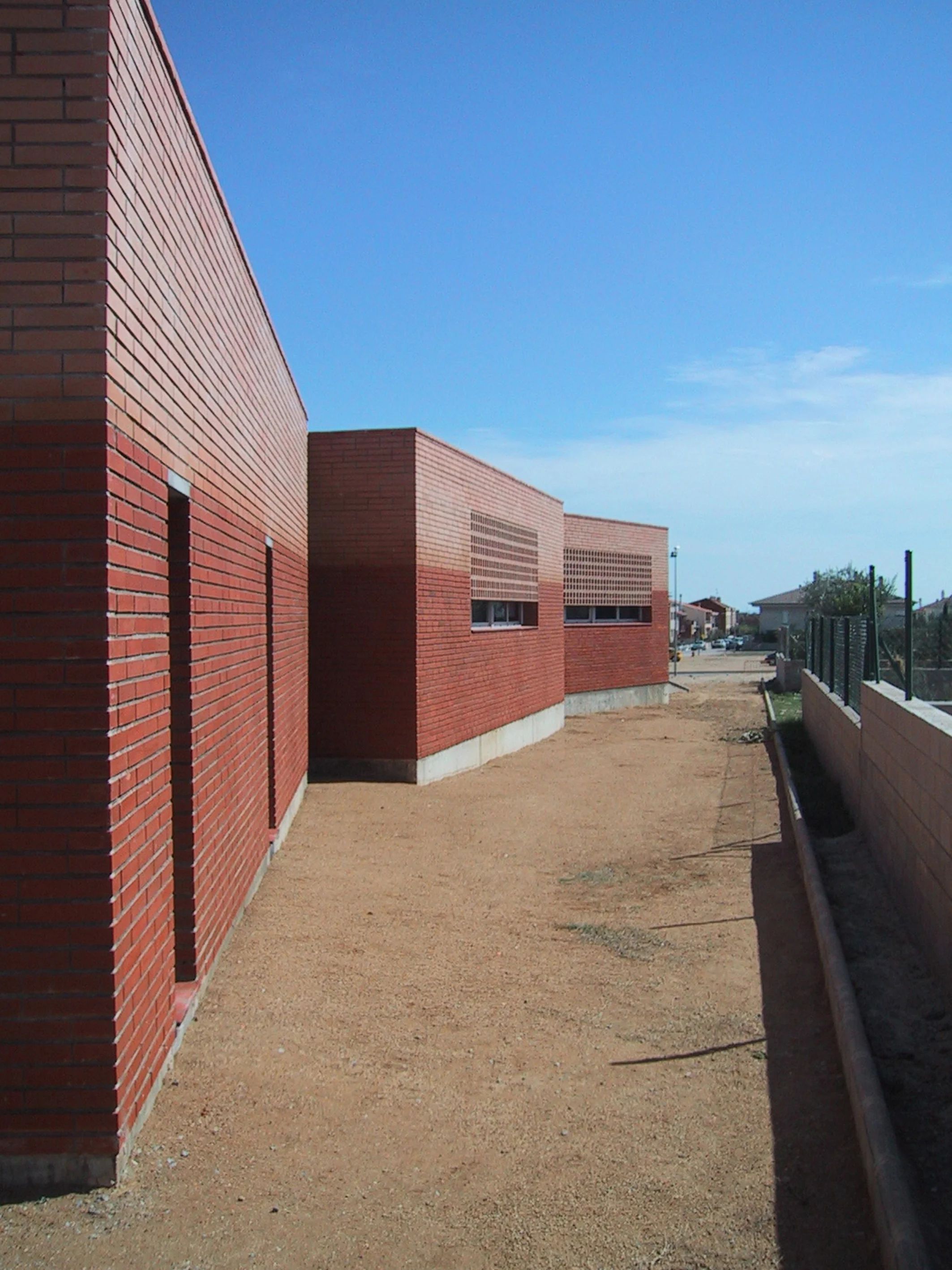 exterior1.jpg