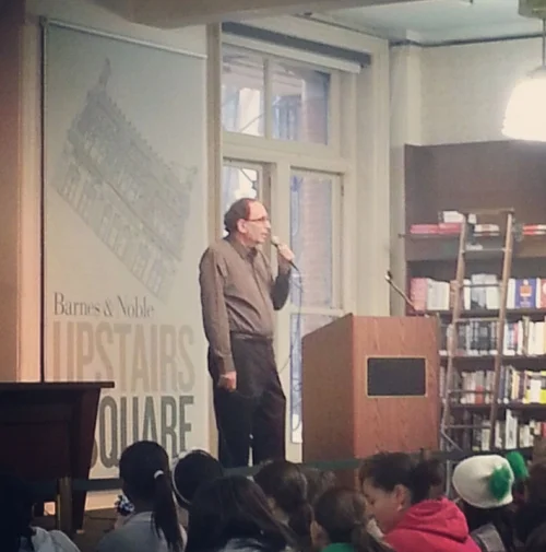 Cheap Wine, Plastic Chairs: R.L. Stine at Barnes & Noble