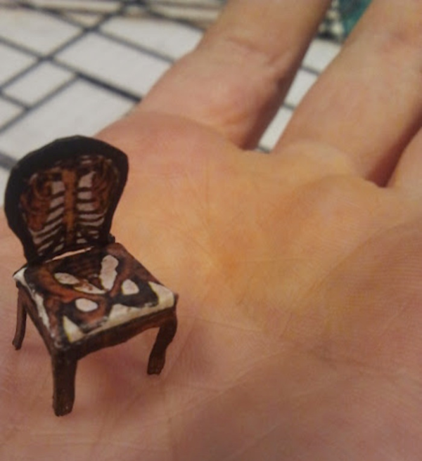 01chair.jpg