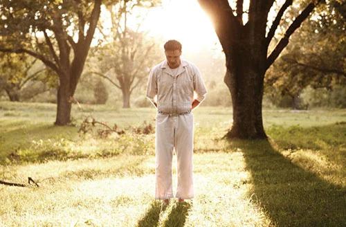 Daniel in a field. Looks pretty (boring). 