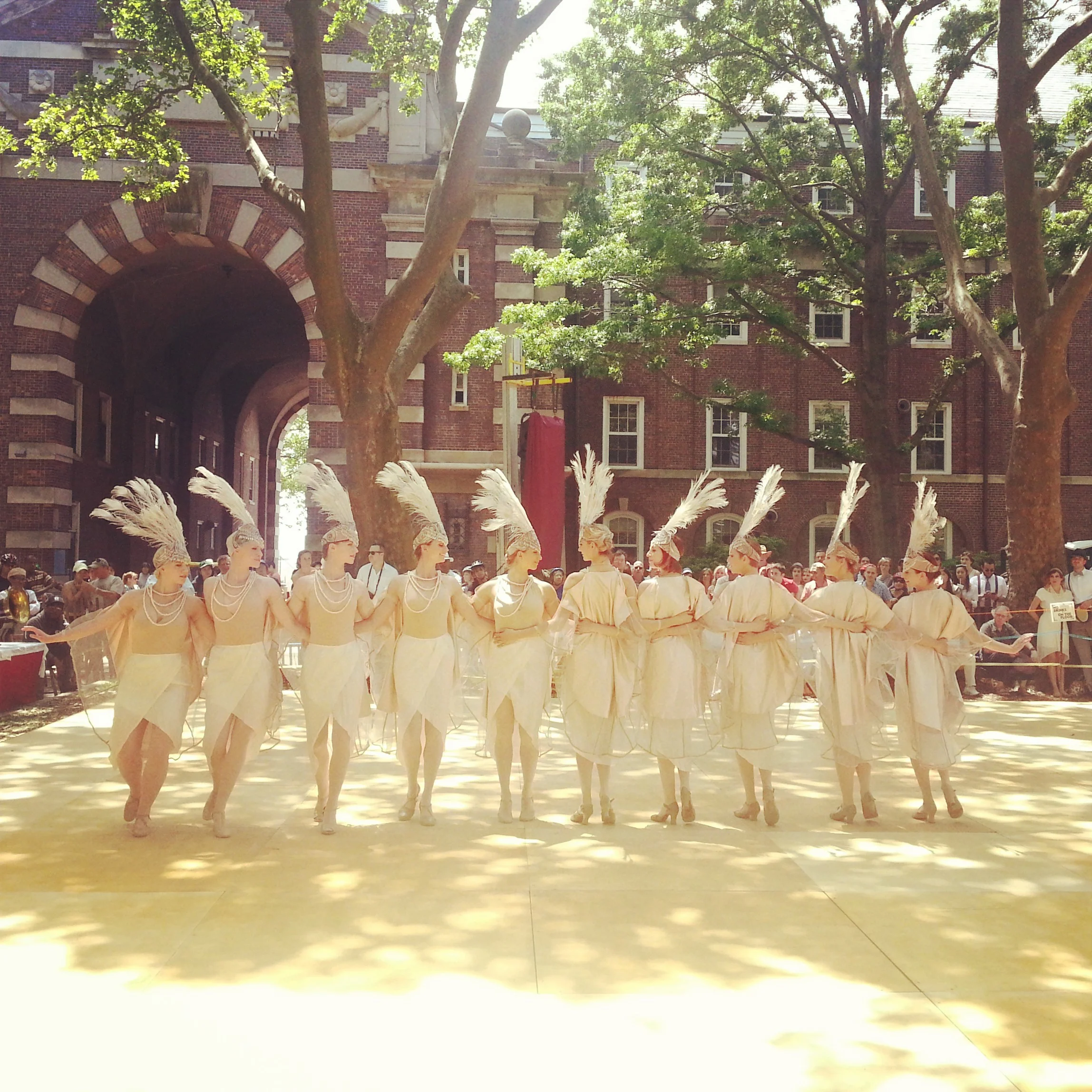 The Dreamland Follies and their impressive headgear (Credit: All photographs by author)