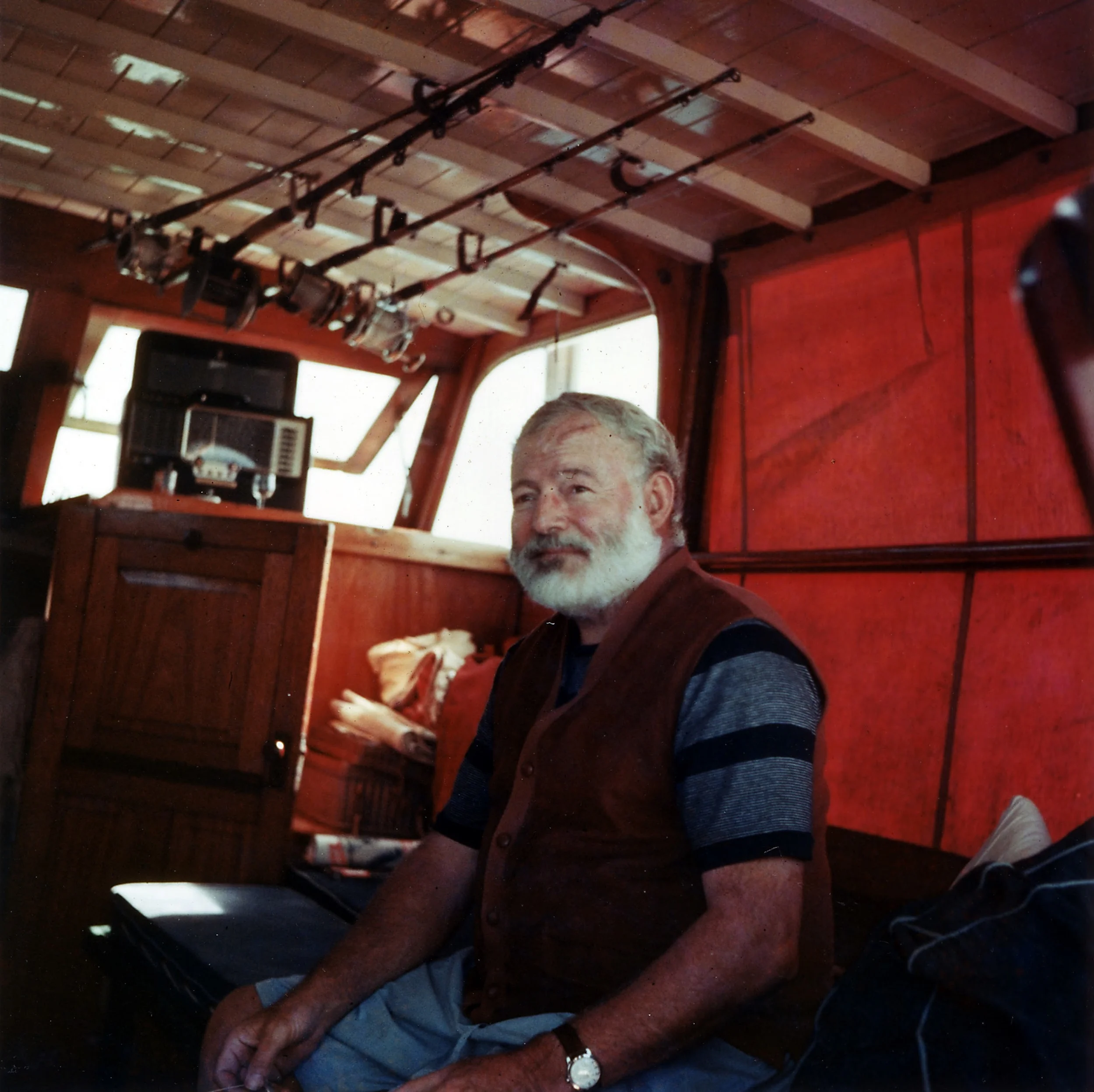 Ernest Hemingway.jpg