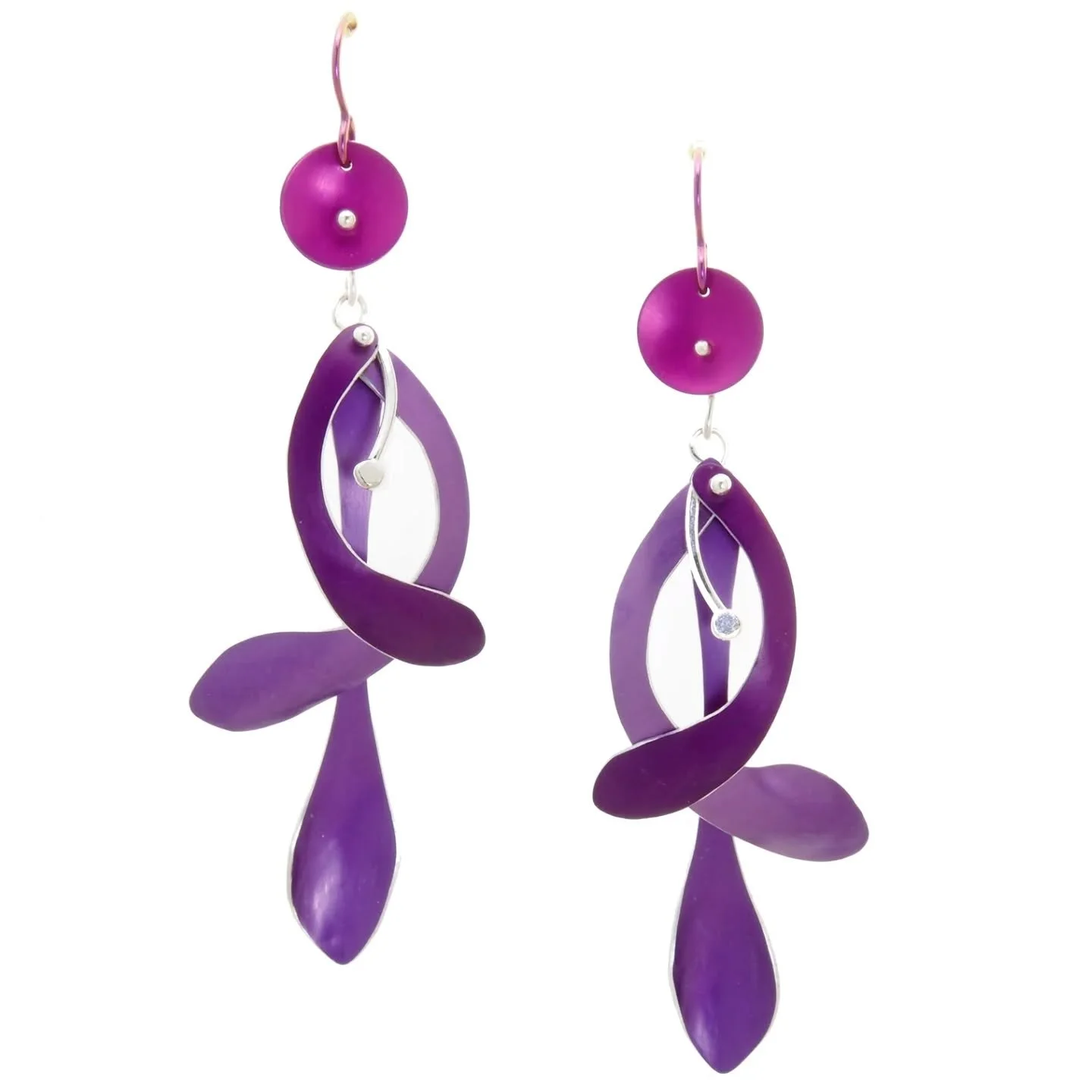 So many great artists will be at the Northwest Jewelry and
Metal Showcase and Gathering of the Guilds!
Come see what I&rsquo;ve been up to and treat yourself to unique
art from over 300 artisans in 9 local guilds:
Columbia-Willamette Faceters Guild, 