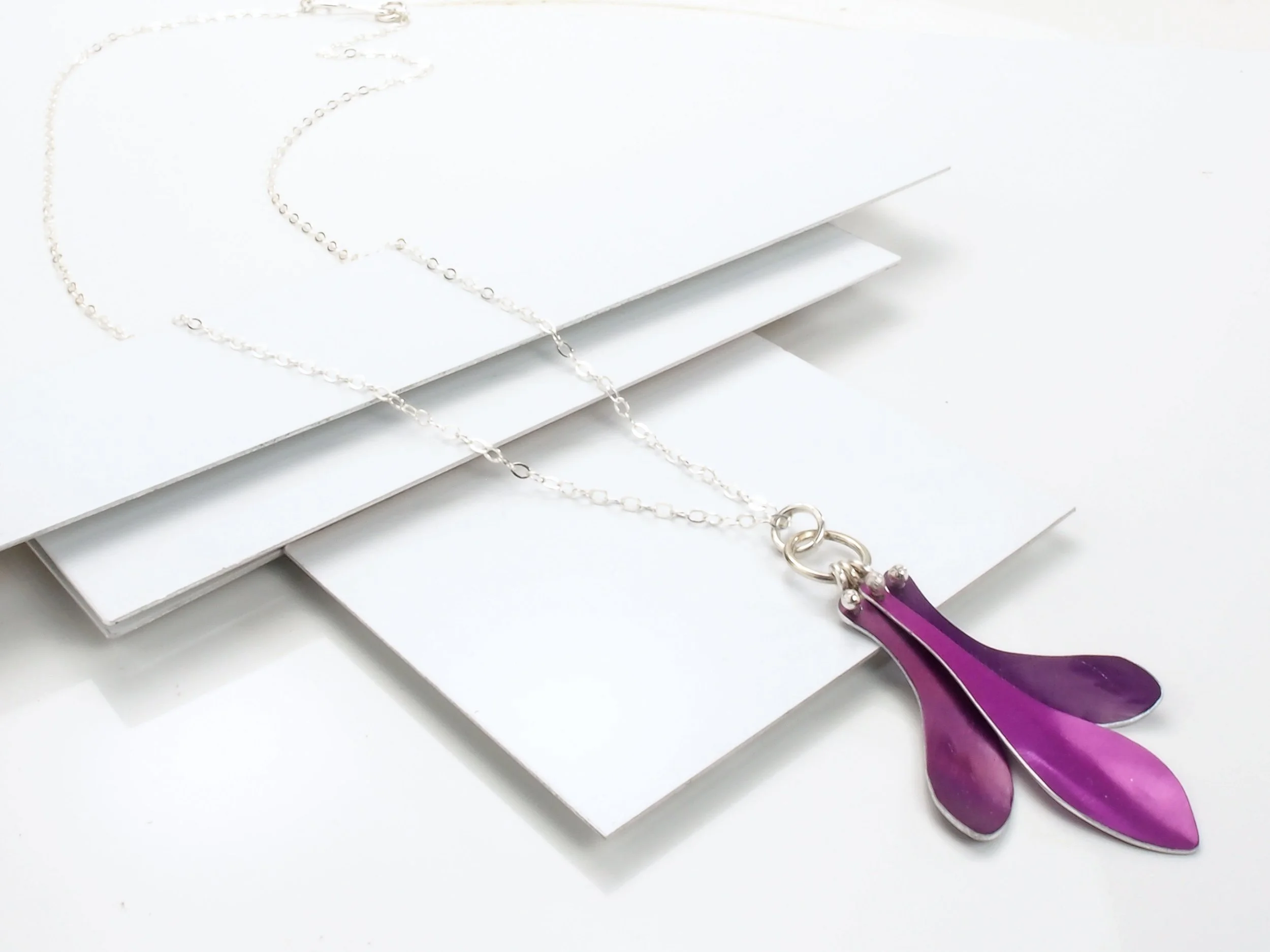 frolic-pen-1-angle-2.jpg