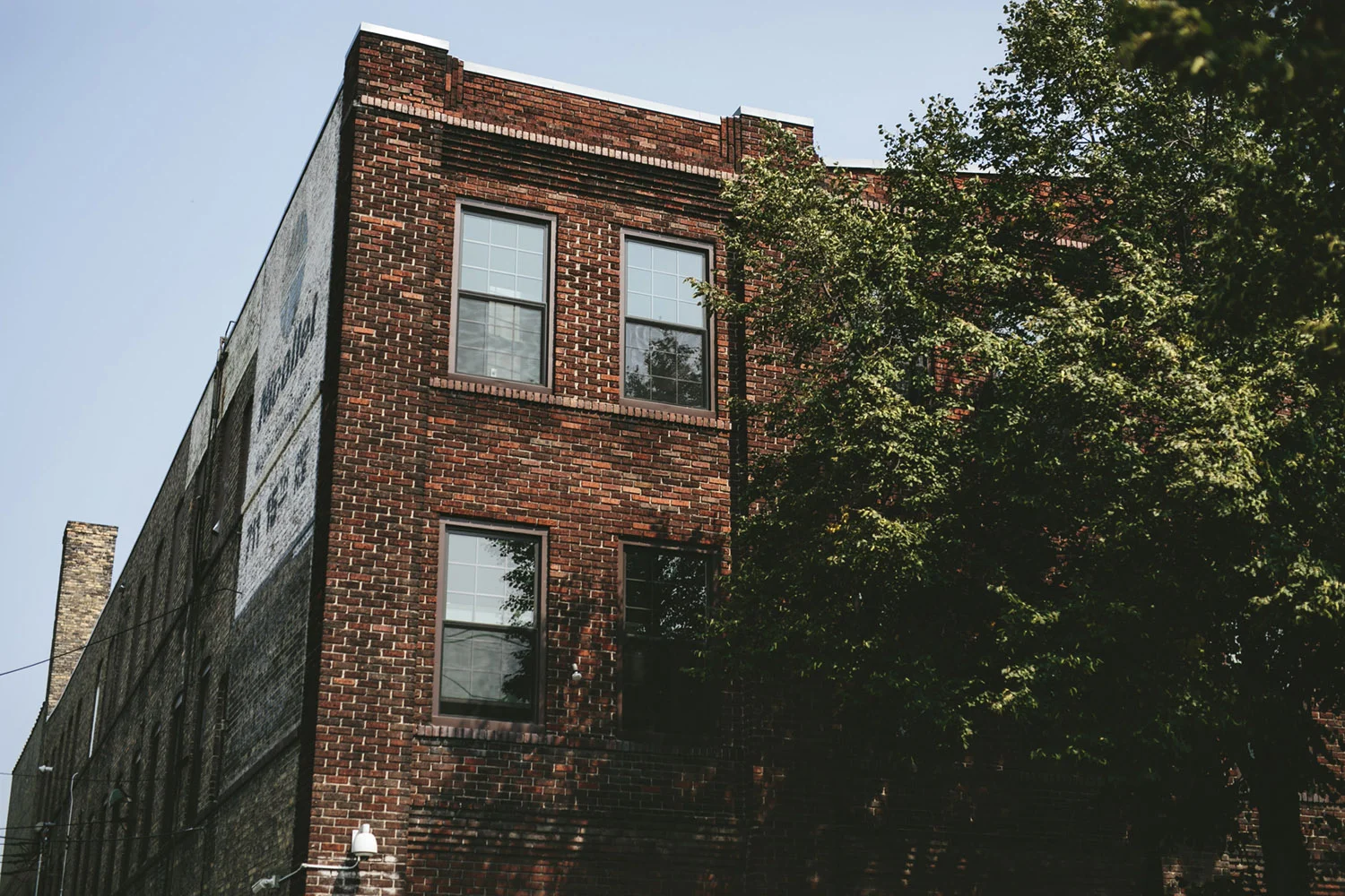 Brandon_Werth_Solar_Arts_Wedding_Minneapolis_Photographer_09.JPG