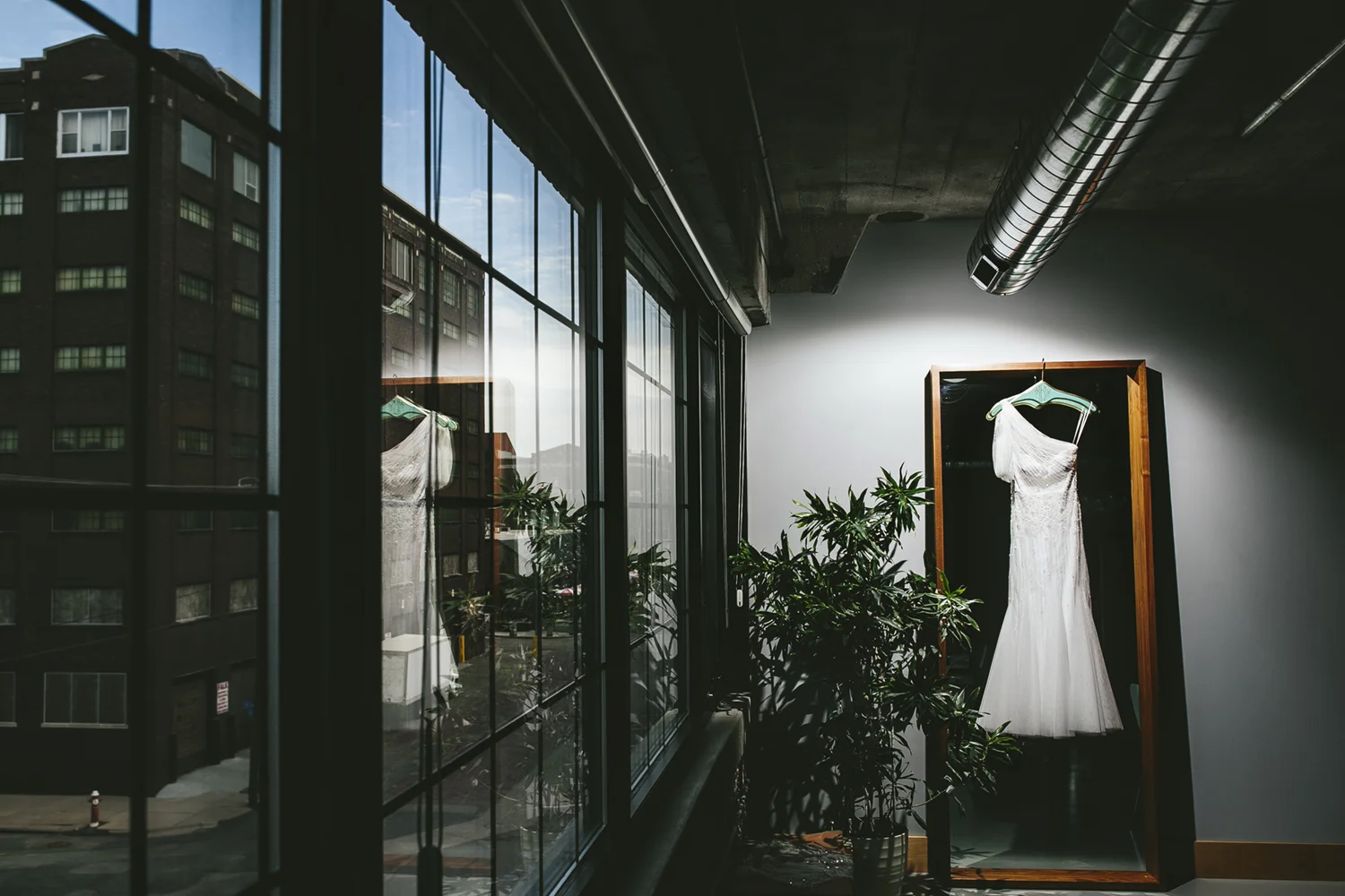 Brandon_Werth_Minneapolis_Wedding_Photographer_05.JPG