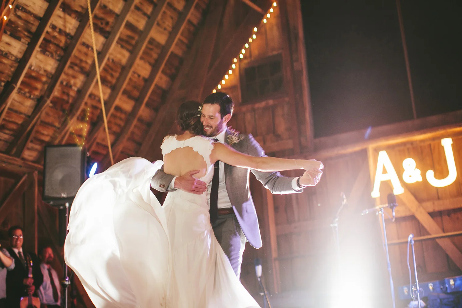 Brandon_Werth_Barn_Wedding_Minnesota_Photographer_58.JPG