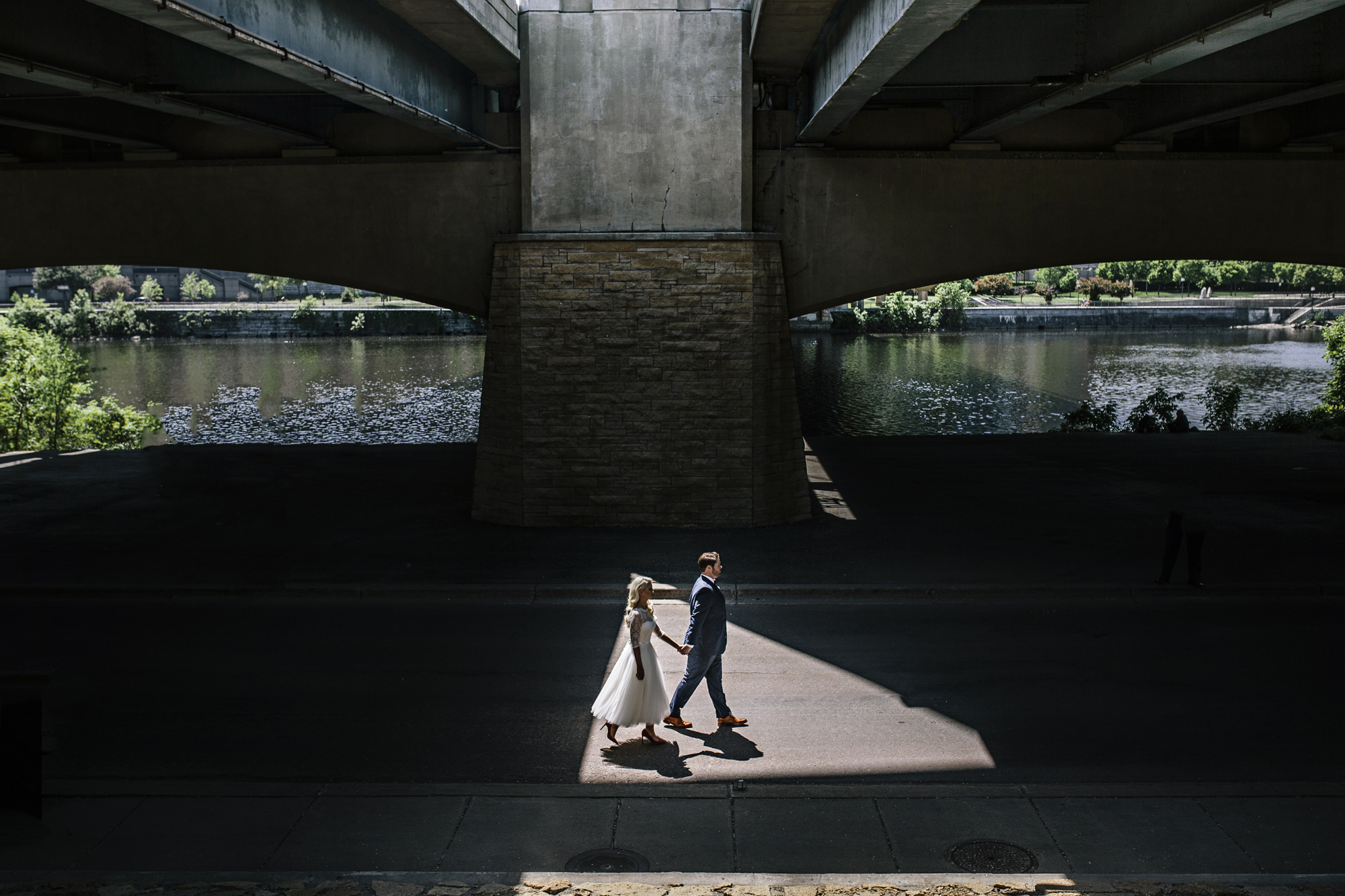 Brandon werth minnesota wedding photographer hennepin bridge