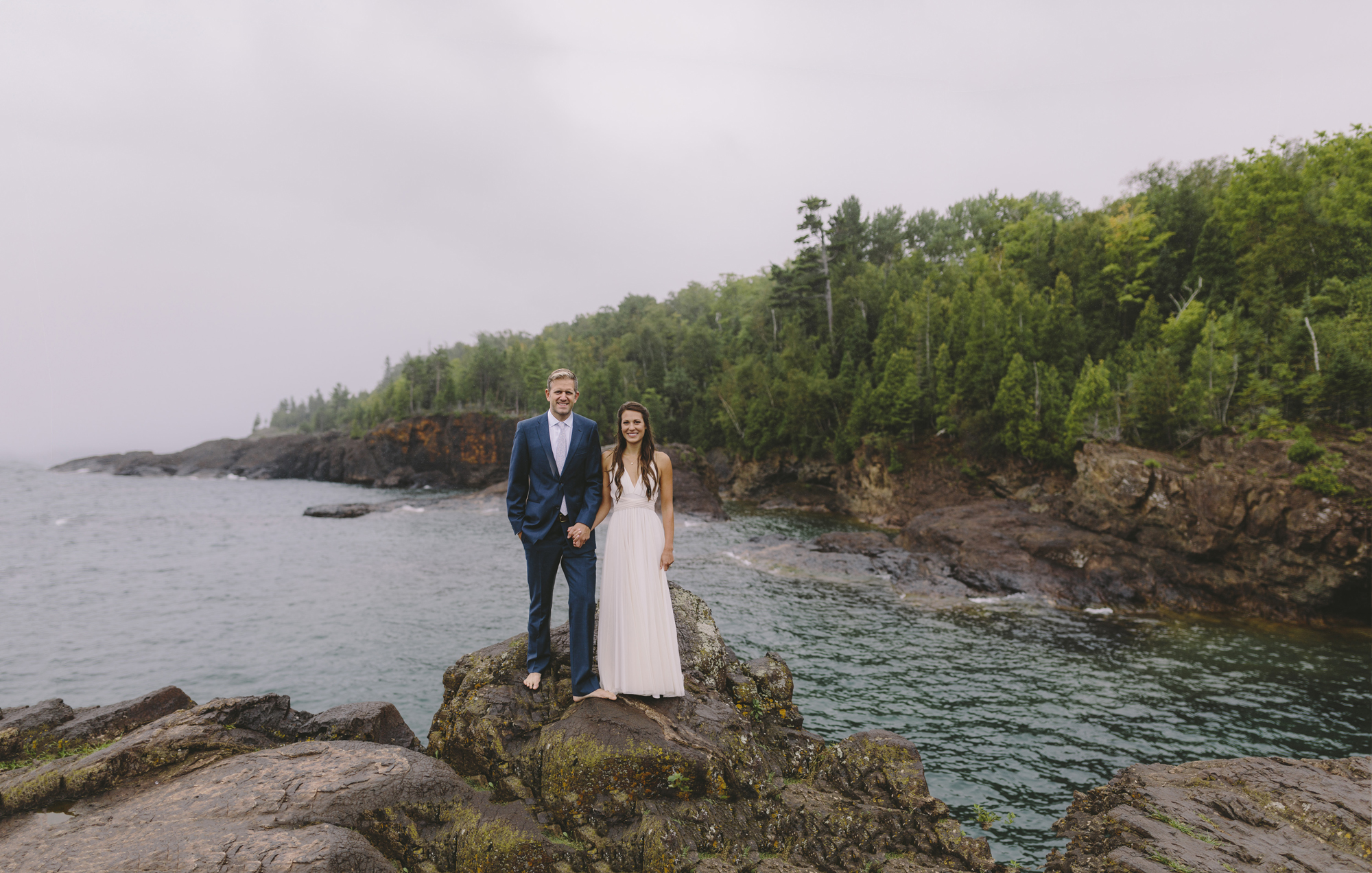 marquette michigan wedding photographer black rocks  