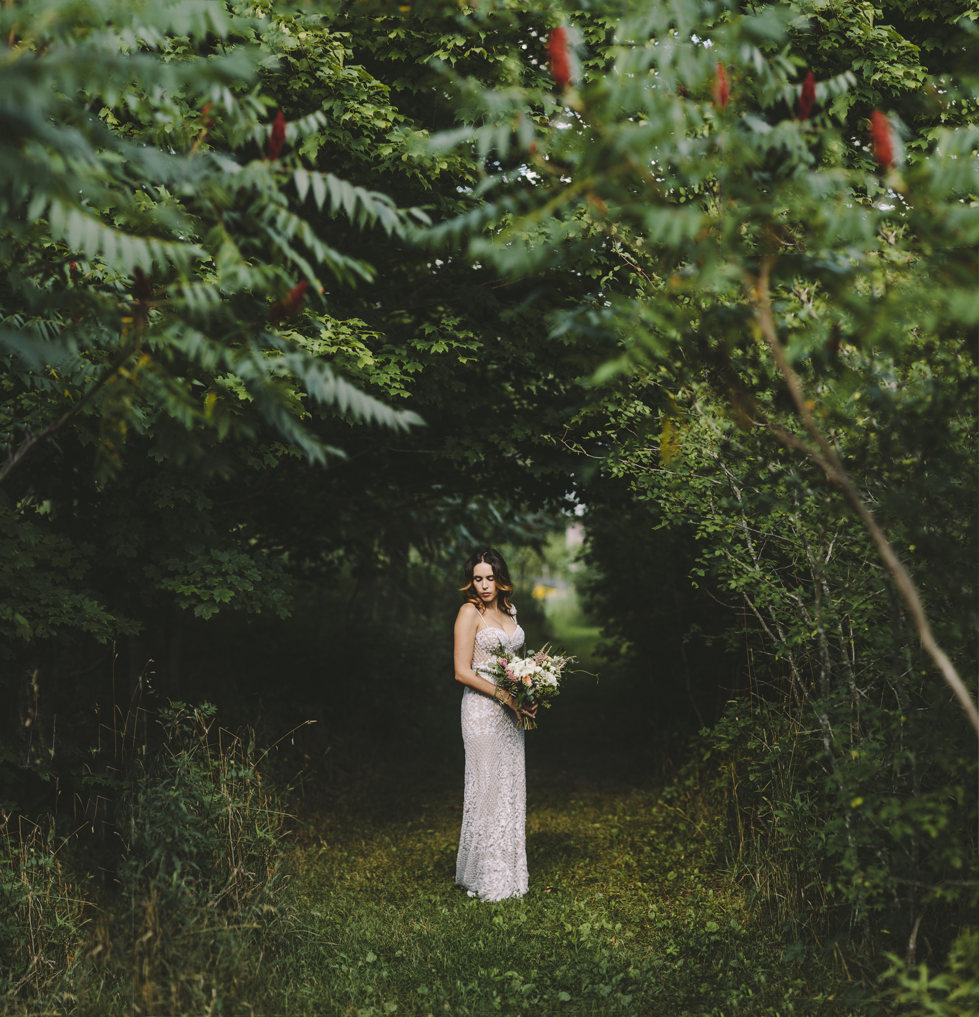 Brandon werth minnesota wedding photographer enchanted barn