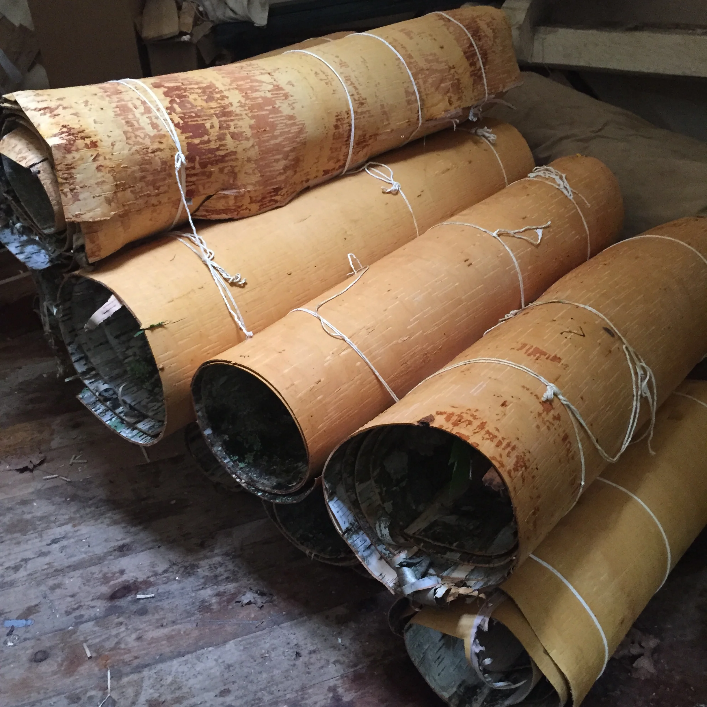 nice pile of bark, the rolls on top are over 3ft wide.
