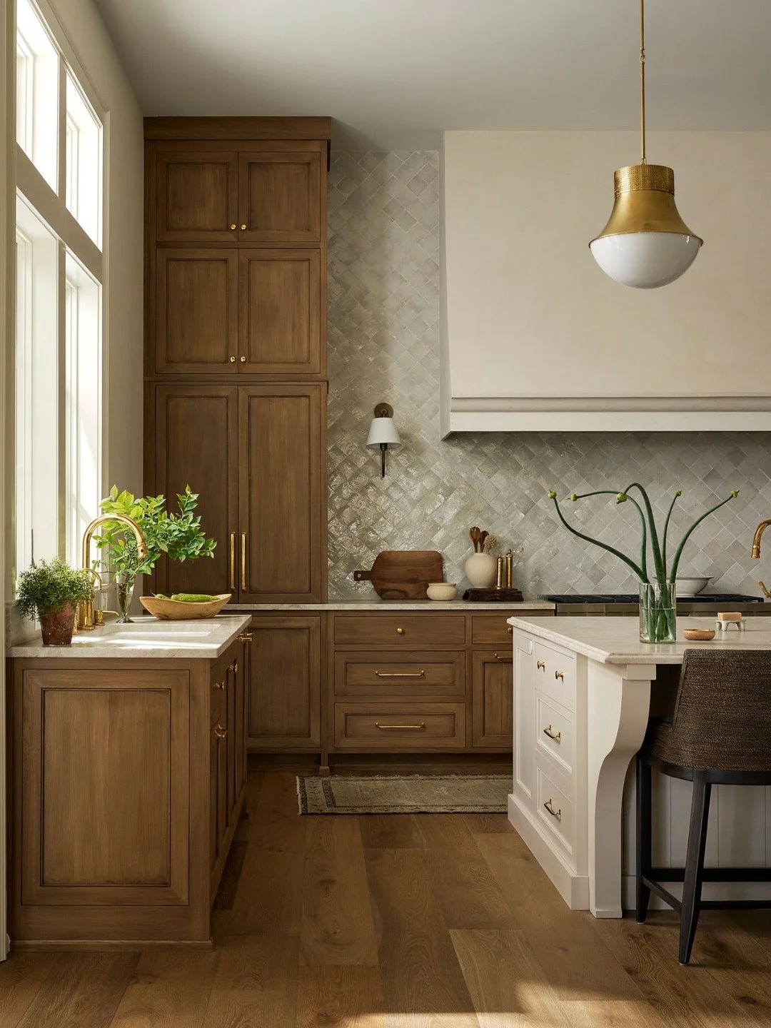 The kitchen is the heart of the home &mdash; where meals are made, stories are shared, and memories are created. 💛

That&rsquo;s why every kitchen we design balances form, function, and family. From smart layouts to timeless finishes, every detail m