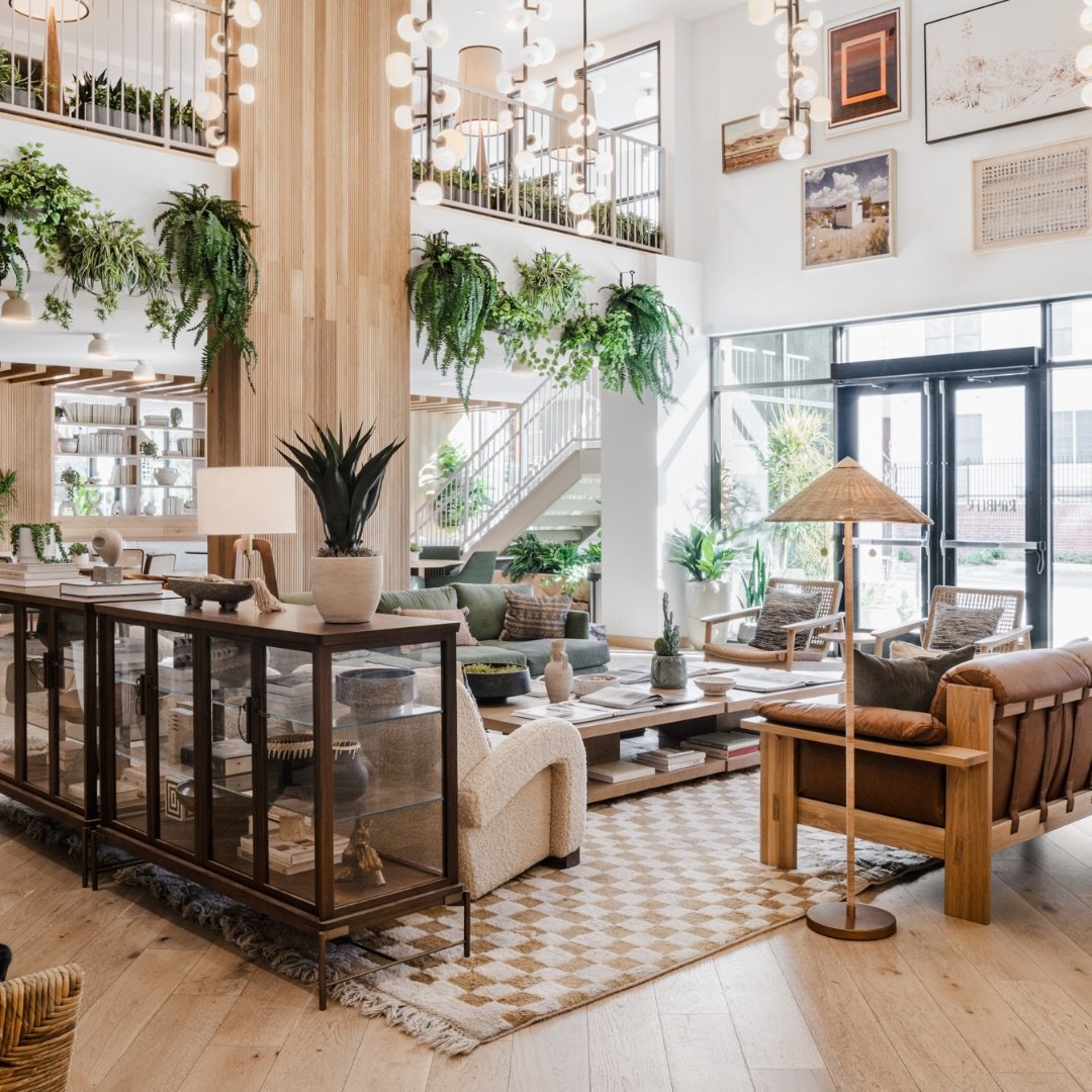 At Rambler Austin, we leaned into an eclectic, mid-century spirit designed to inspire the next generation of Longhorns. 

Nestled in West Campus, these student apartments balance bold personality with thoughtful function &mdash; layered with terracot