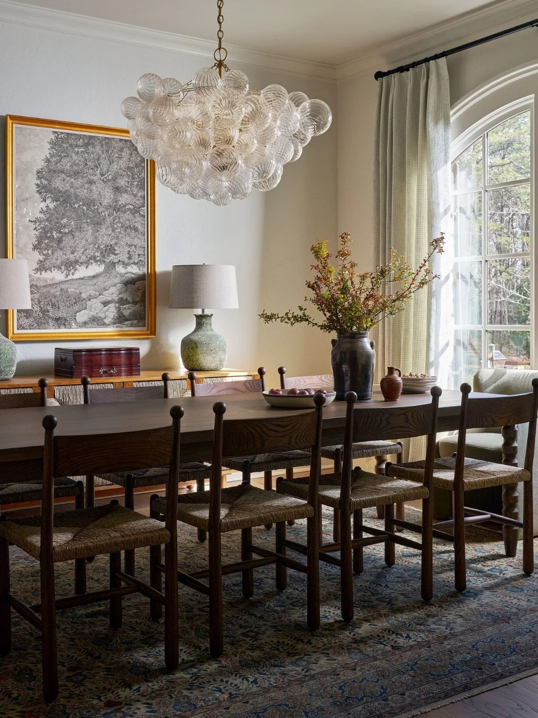 When lighting is selected with clarity and confidence, it becomes one of the most transformative design elements in a home. 💡

Choosing lighting like a designer starts with understanding its purpose: function first, then form. We layer three types o