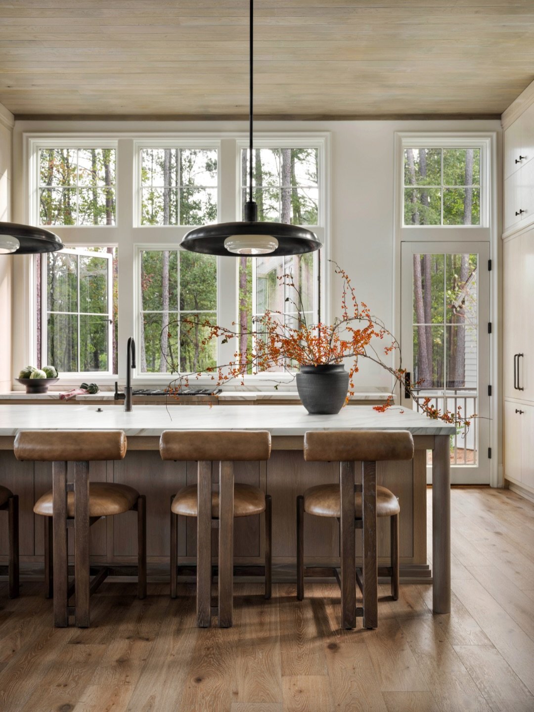 Swipe to see the transformation. 🏡

Ryan Cottage was designed as a lake home that feels both elevated and deeply livable &mdash; layering organic textures, warm materials, and thoughtful architectural details to create spaces that invite you to stay