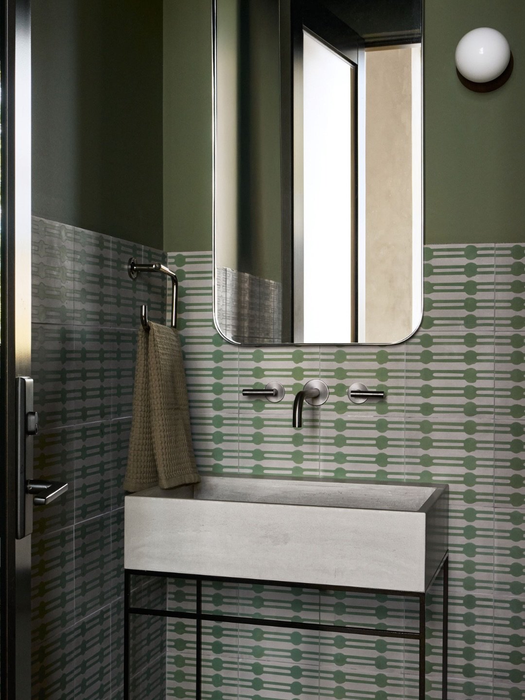 Feeling lucky today. 🍀

Happy St. Patrick&rsquo;s Day from Krywick Interiors! Luckily, green is one of our favorite colors.

Photo: @aliharper